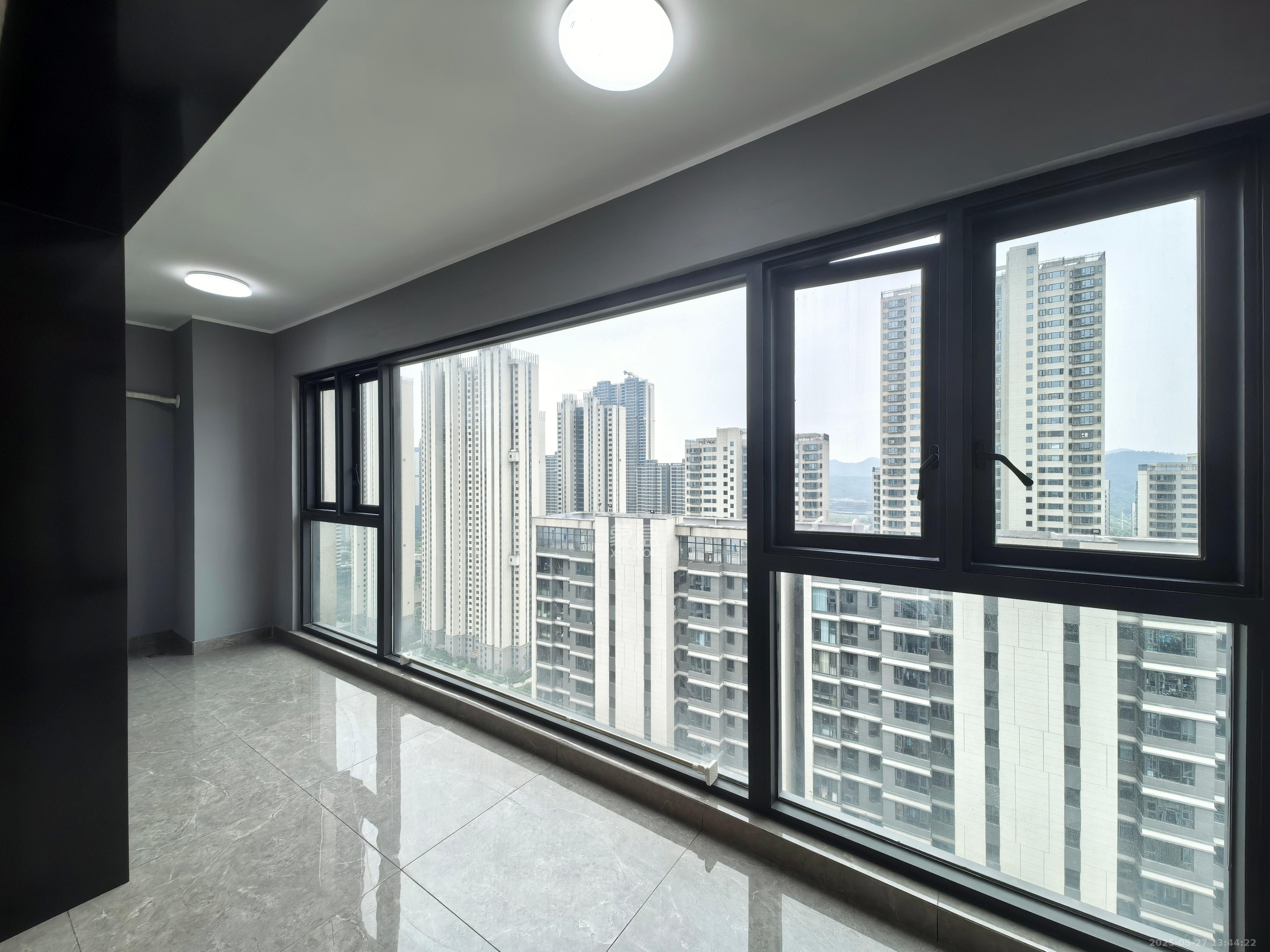 中海阅溪府 4室2厅2卫 3600.0元/月 中海阅溪府 4室2厅2卫 3600.0元/月室内图