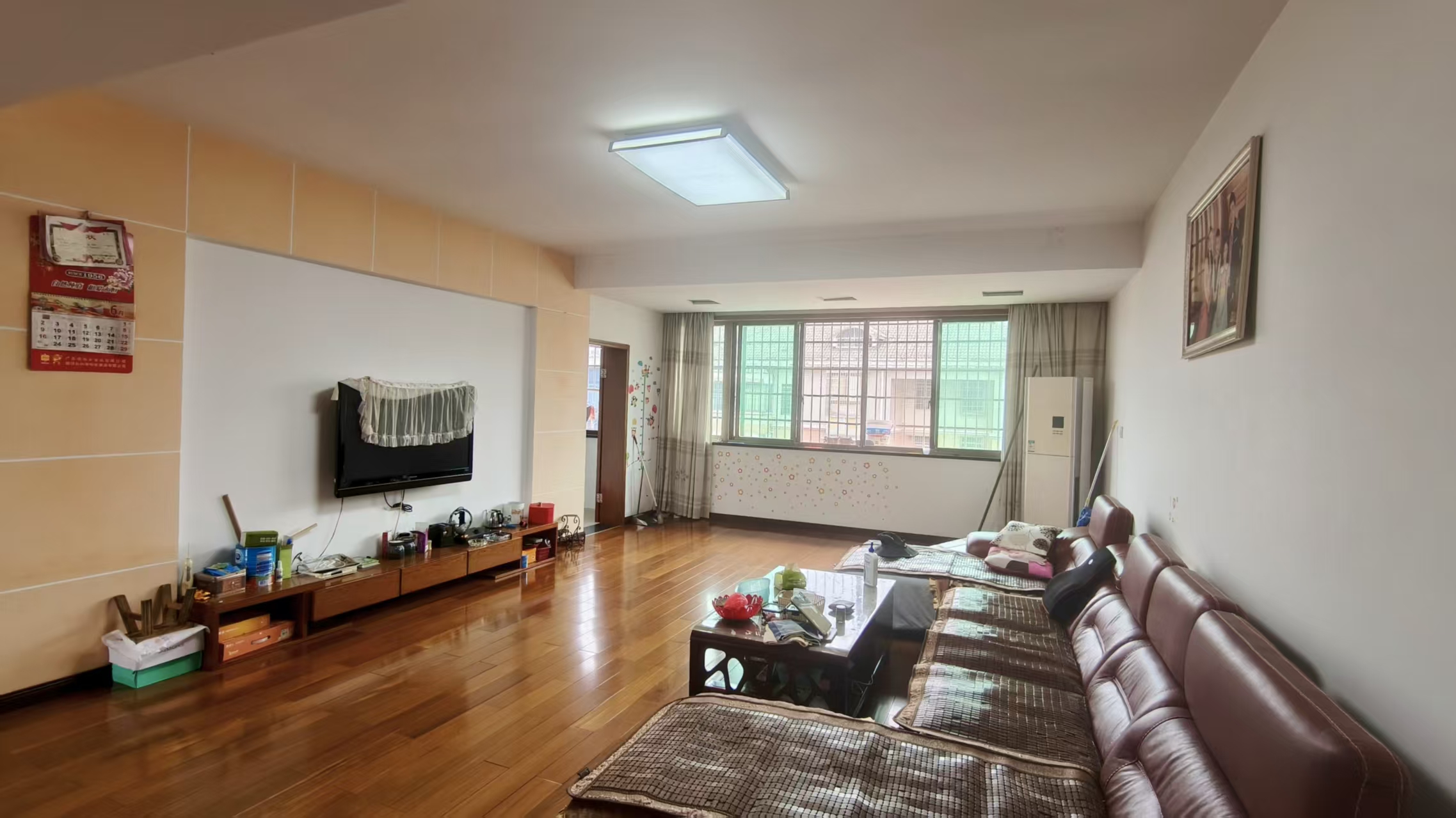 慧泽园(城院教师新村) 4室2厅2卫 68.8万 慧泽园(城院教师新村) 4室2厅2卫 68.8万室内图