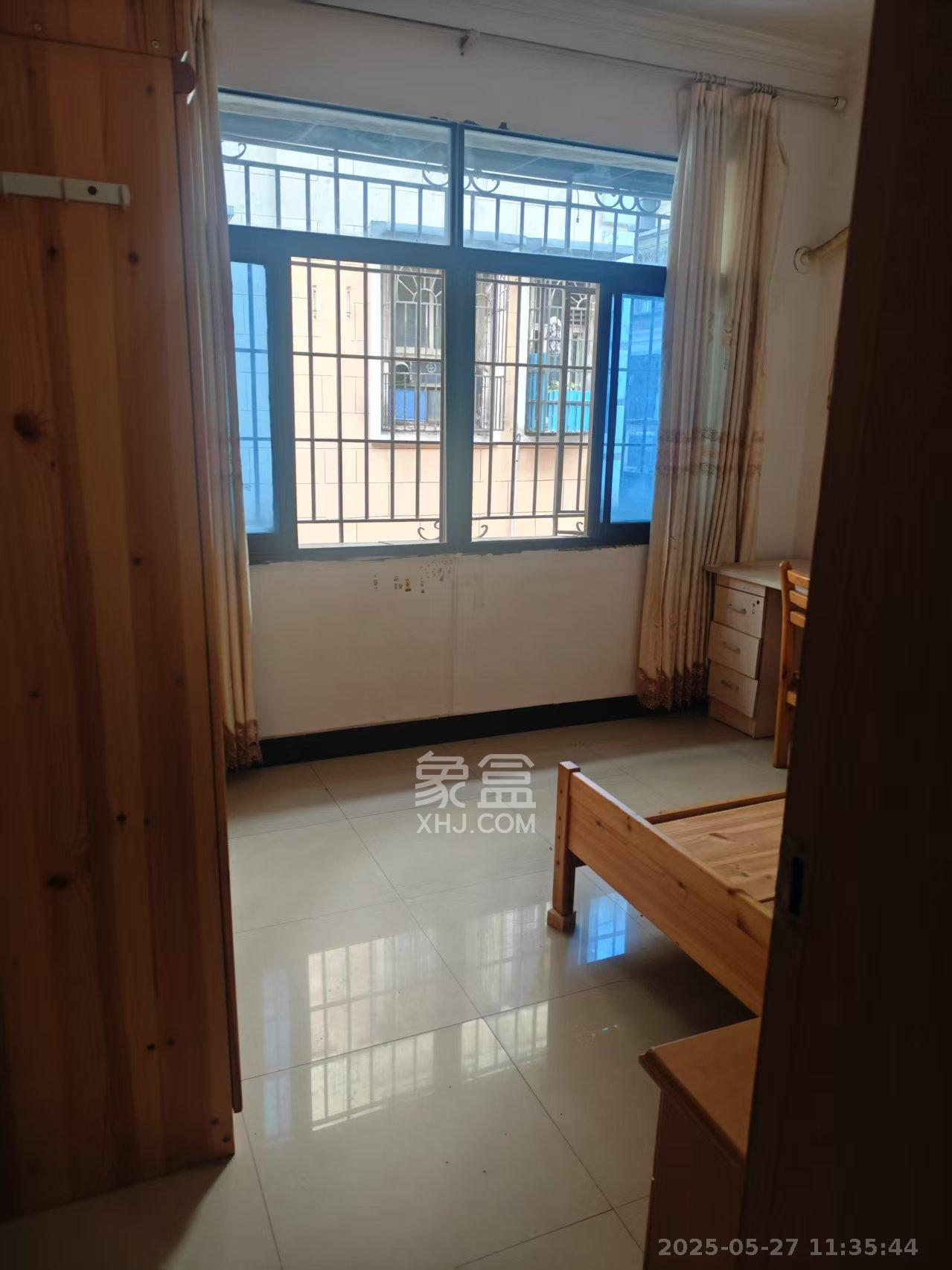 星沙六区 1室1厅1卫 800.0元/月 星沙六区 1室1厅1卫 800.0元/月室内图