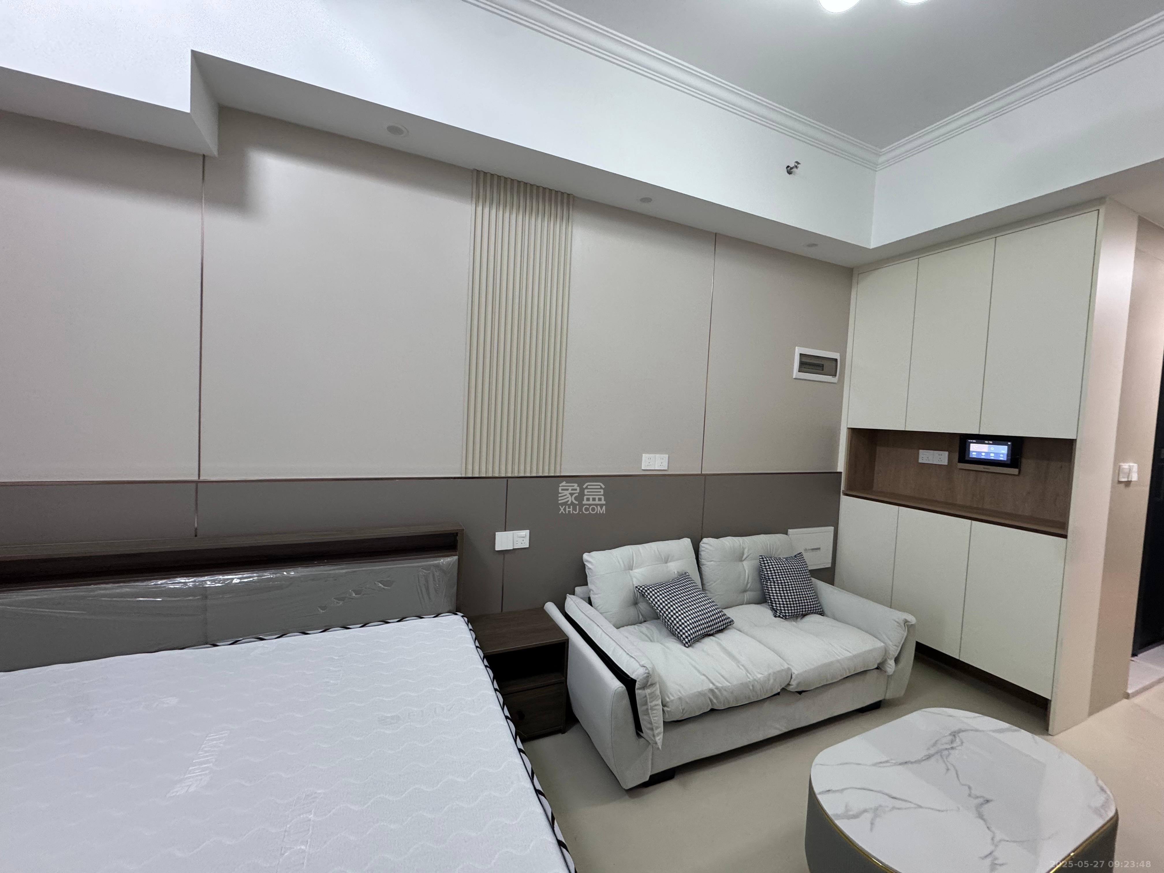 恒大誉府(融誉商业中心) 1室0厅0卫 1700.0元/月 恒大誉府(融誉商业中心) 1室0厅0卫 1700.0元/月室内图