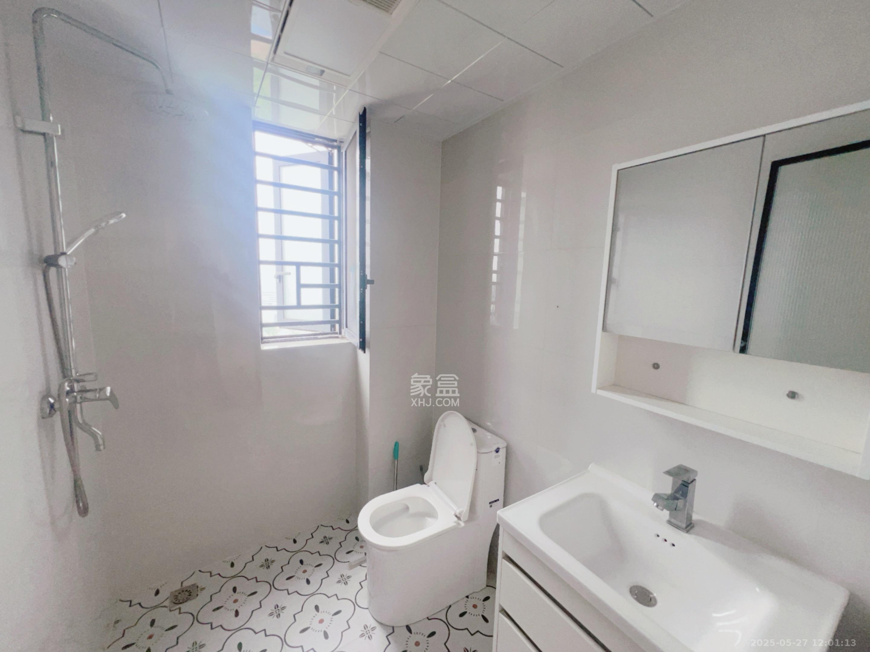 宝安江南城 3室2厅2卫 45.8万 宝安江南城 3室2厅2卫 45.8万室内图