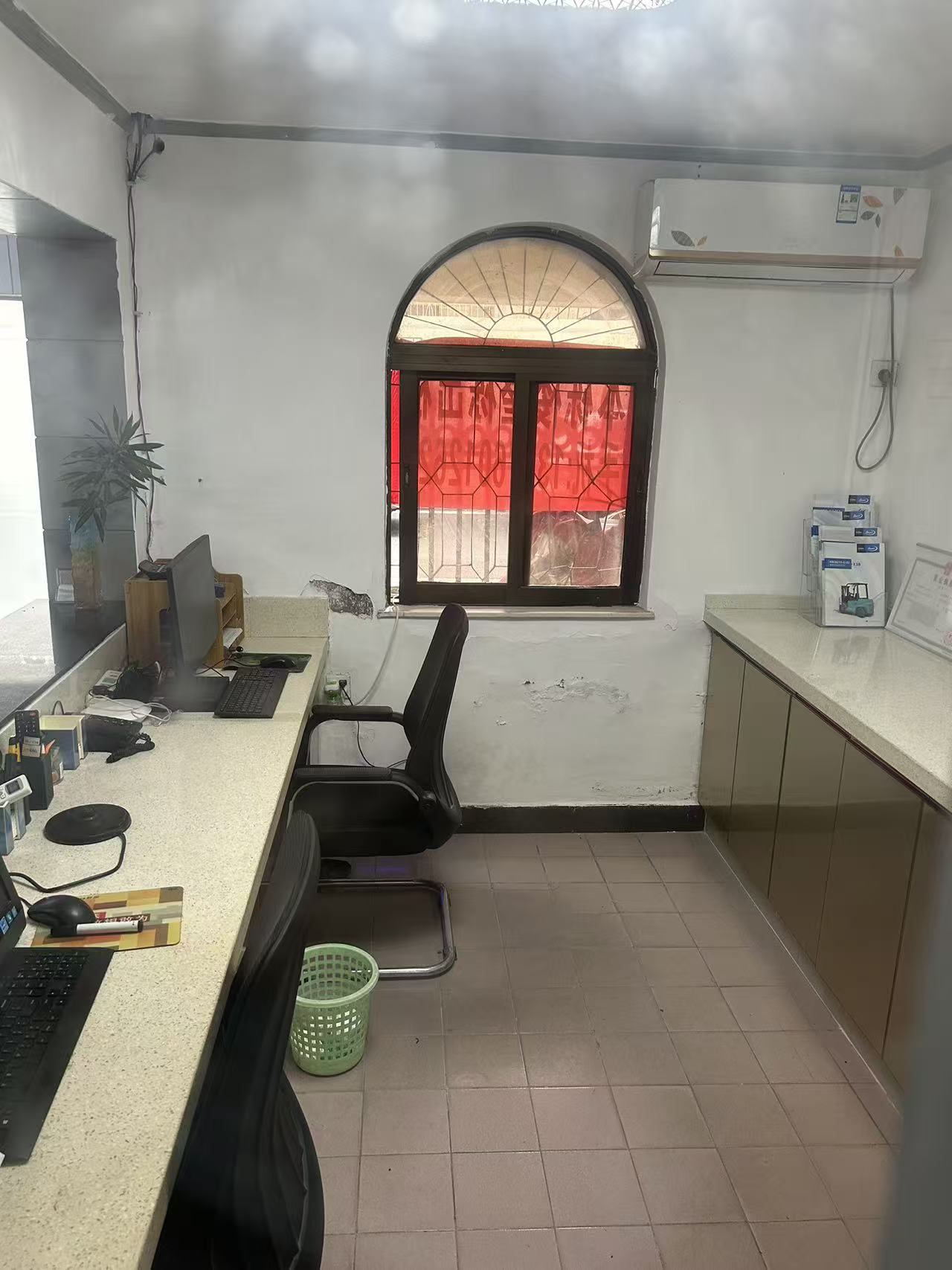 龙园别墅 7室2厅4卫 16000.0元/月 龙园别墅 7室2厅4卫 16000.0元/月室内图