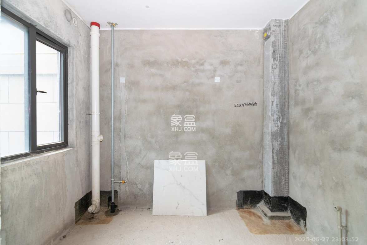 润和谷山郡(悦禧山庄水榭花都) 5室2厅2卫 160.0万 润和谷山郡(悦禧山庄水榭花都) 5室2厅2卫 160.0万厨房