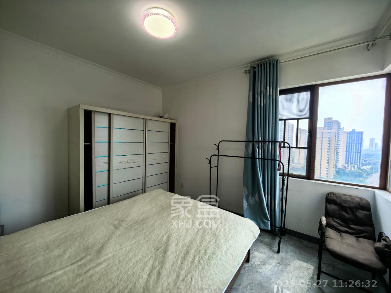 万里时代 3室2厅1卫 2200.0元/月 万里时代 3室2厅1卫 2200.0元/月室内图