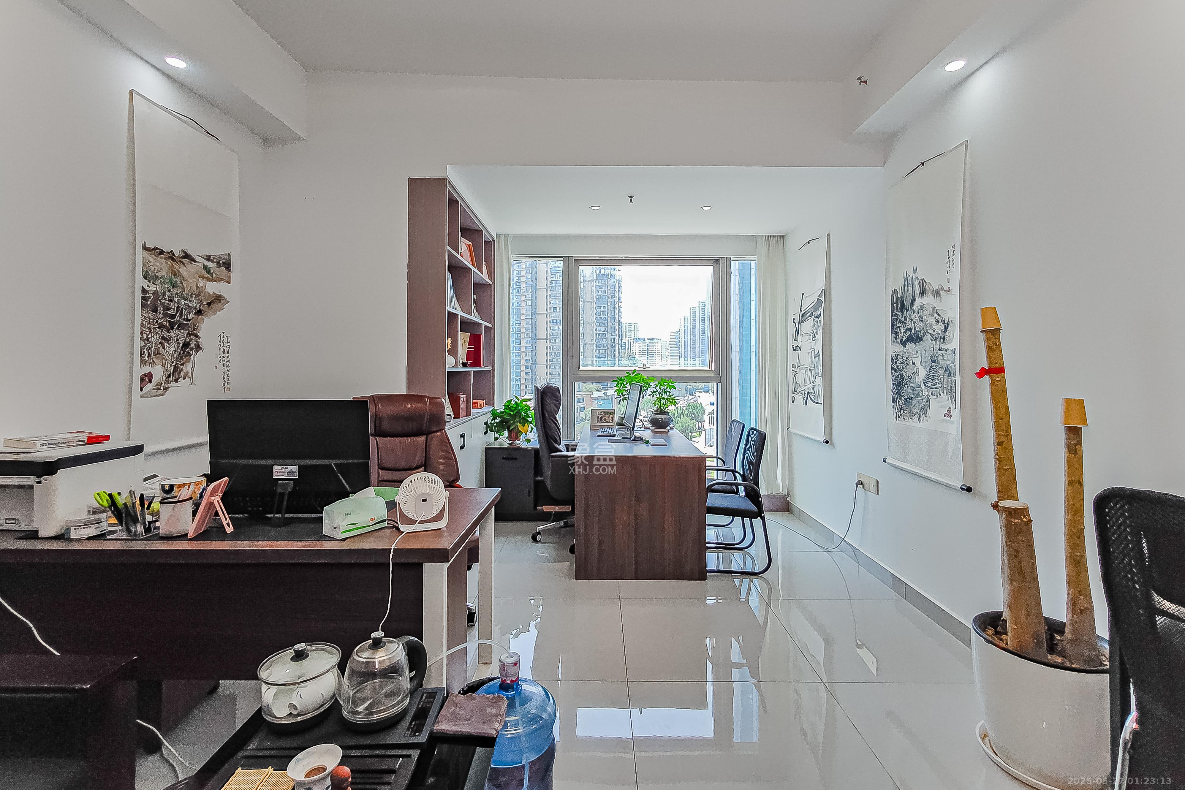 汇景发展环球中心 1室1厅1卫 47.0万 汇景发展环球中心 1室1厅1卫 47.0万卧室