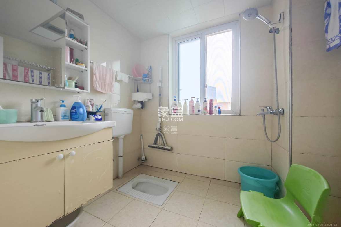 湘府十城(汇财御景湾新寓,汇财国际) 3室2厅2卫 98.0万 湘府十城(汇财御景湾新寓,汇财国际) 3室2厅2卫 98.0万卫生间