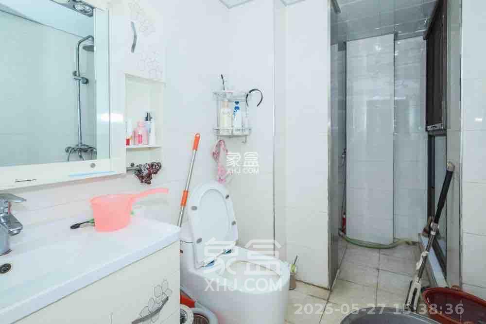 保利麓谷林语E区 3室2厅2卫 2400.0元/月 保利麓谷林语E区 3室2厅2卫 2400.0元/月室内图