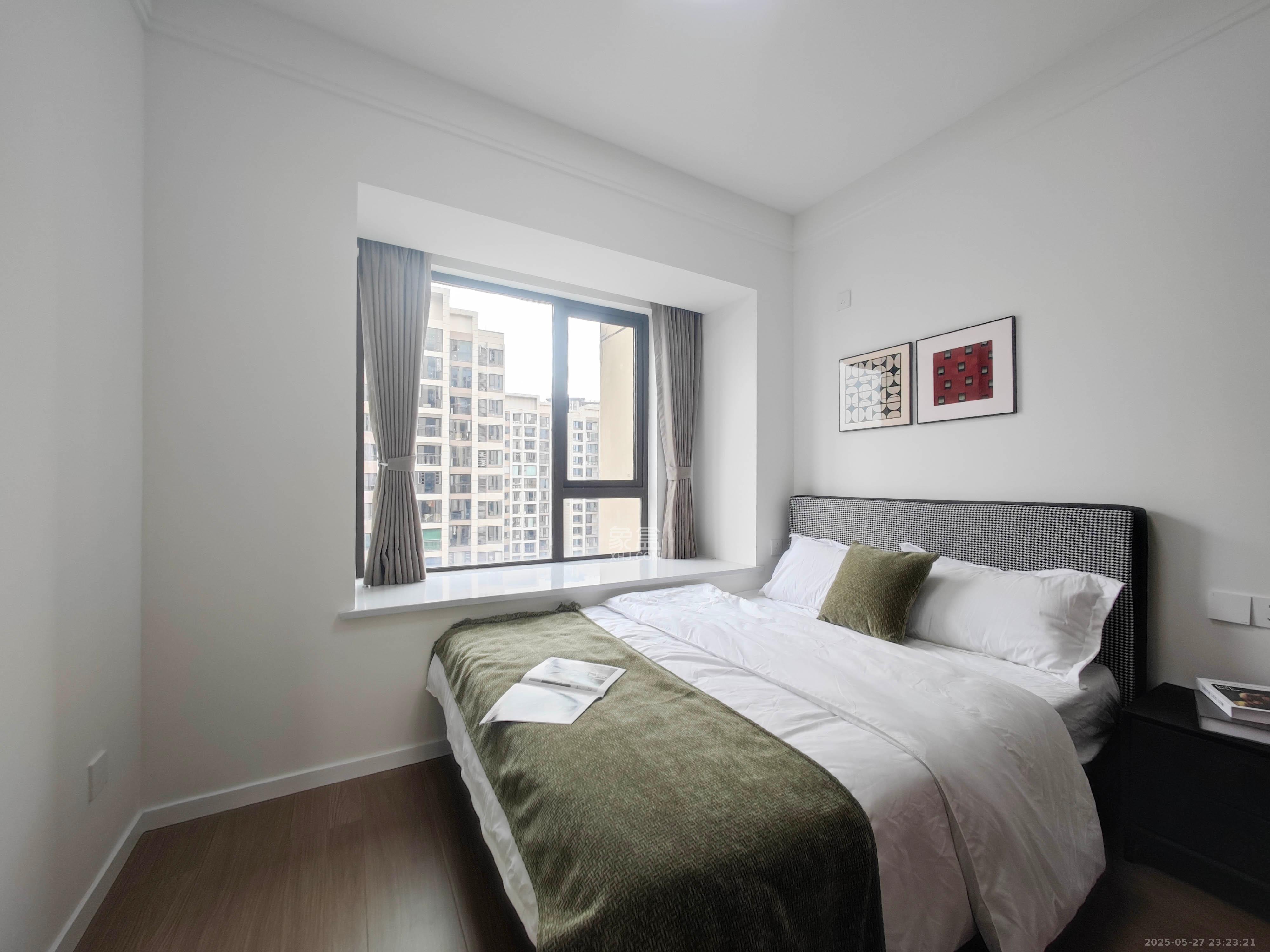 合能枫丹丽舍(柏悦名苑) 3室2厅2卫 129.8万 合能枫丹丽舍(柏悦名苑) 3室2厅2卫 129.8万卧室