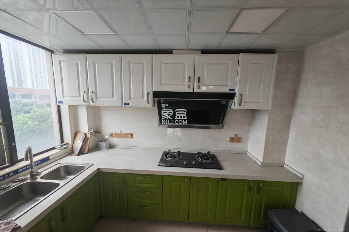 梅溪鑫苑名家 3室2厅2卫 2400.0元/月 梅溪鑫苑名家 3室2厅2卫 2400.0元/月室内图