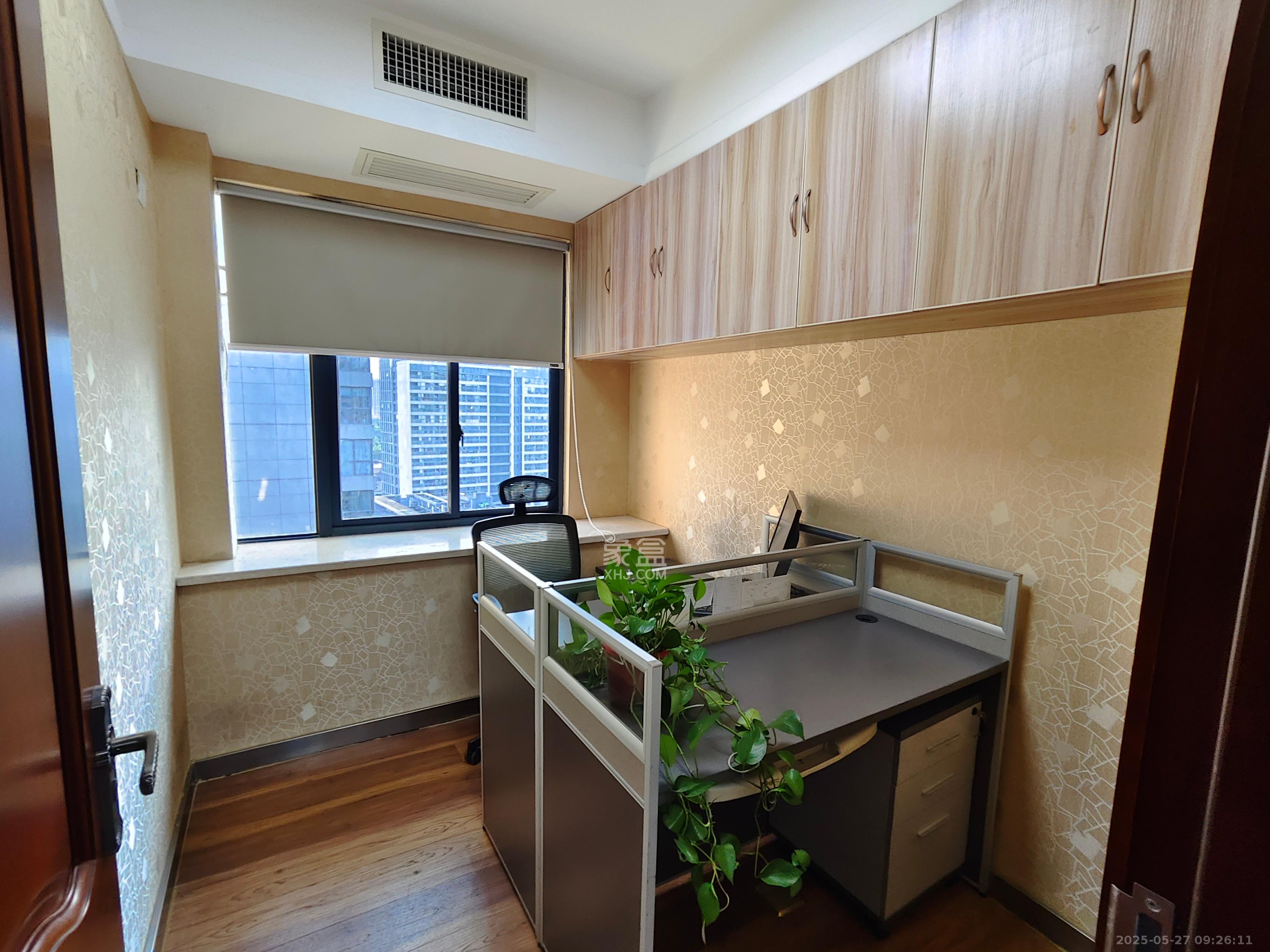 德思勤城市广场(宝格丽公寓) 2室2厅1卫 4500.0元/月 德思勤城市广场(宝格丽公寓) 2室2厅1卫 4500.0元/月室内图