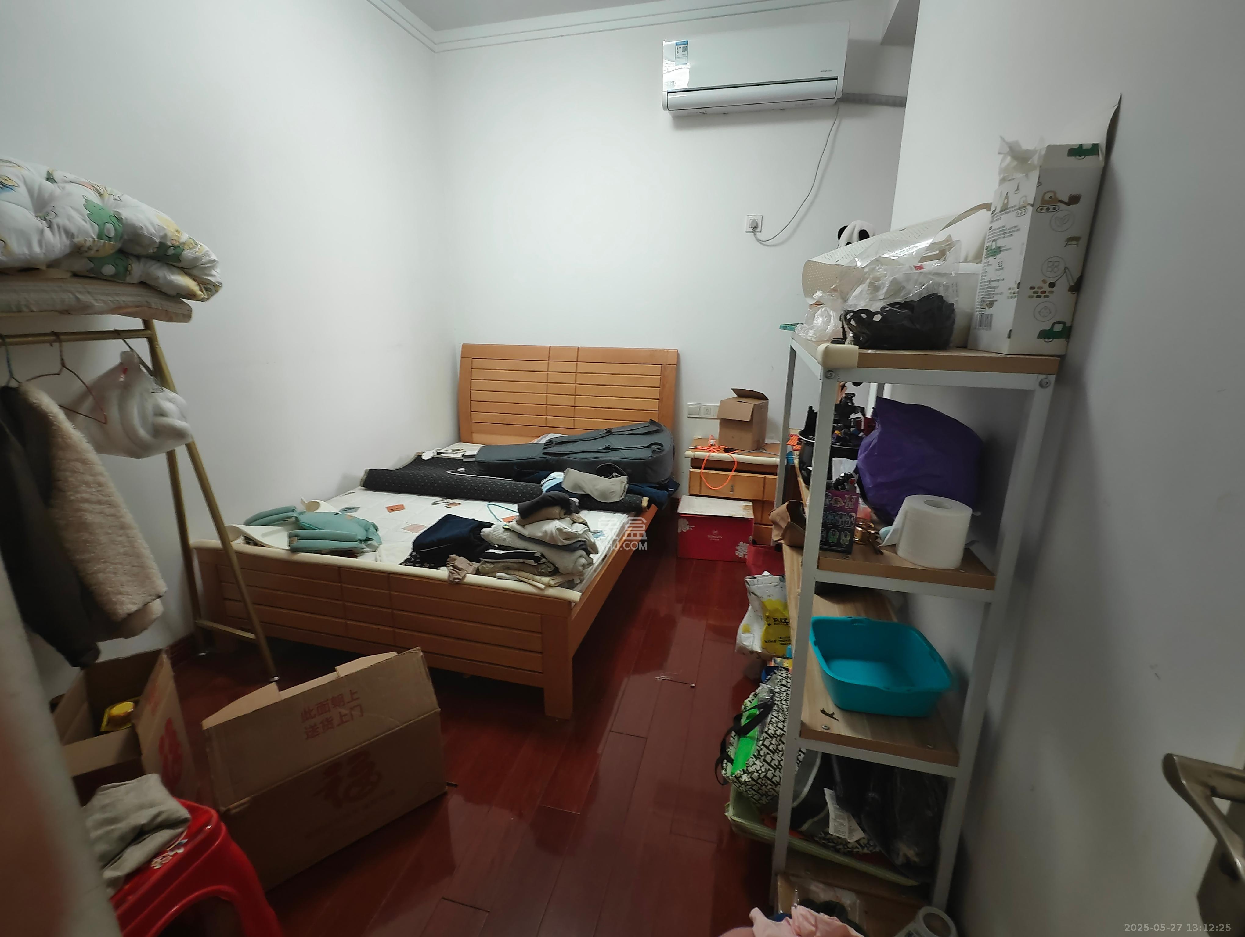 思进大厦  4室2厅2卫    2700.0元/月 思进大厦  4室2厅2卫    2700.0元/月室内图