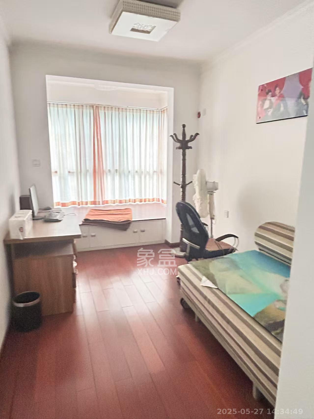 德泽苑 3室2厅2卫 2500.0元/月 德泽苑 3室2厅2卫 2500.0元/月室内图