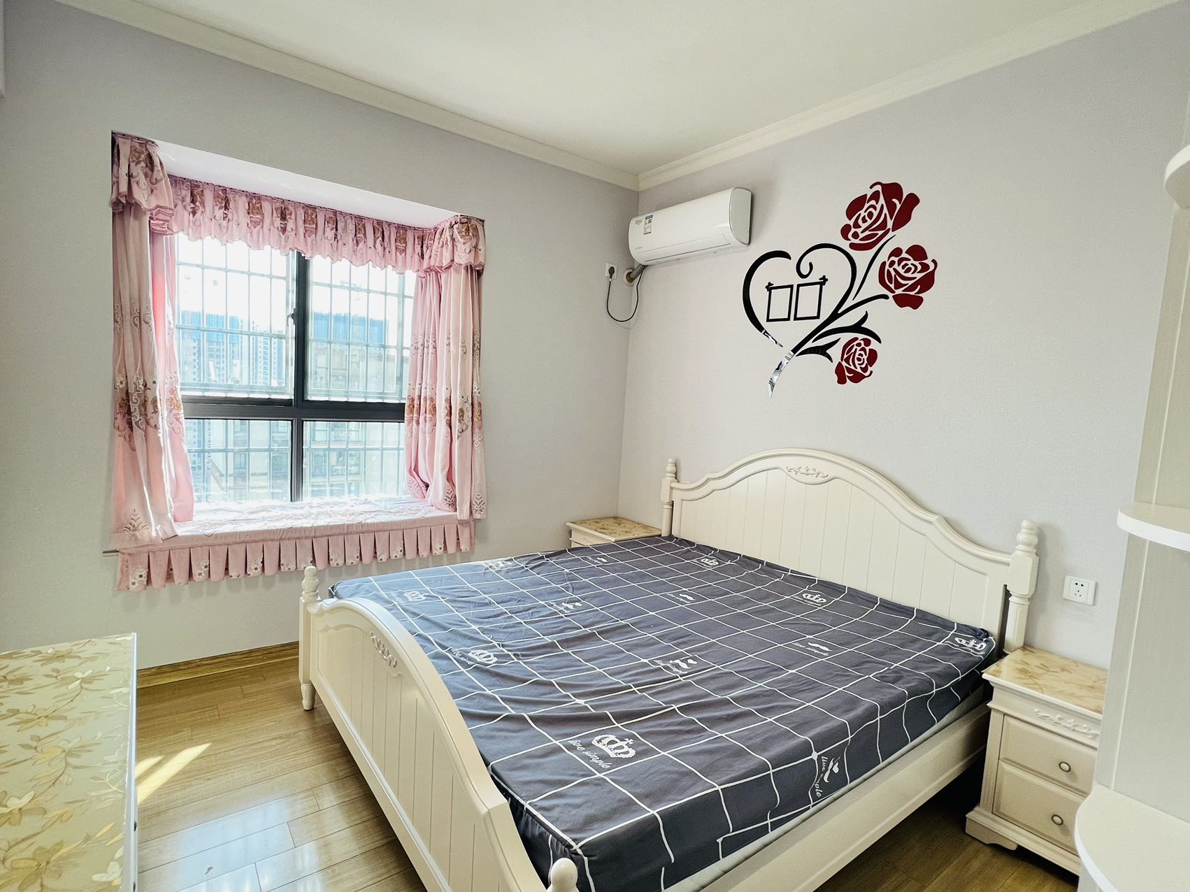 碧桂园 3室2厅1卫 1800.0元/月 碧桂园 3室2厅1卫 1800.0元/月室内图