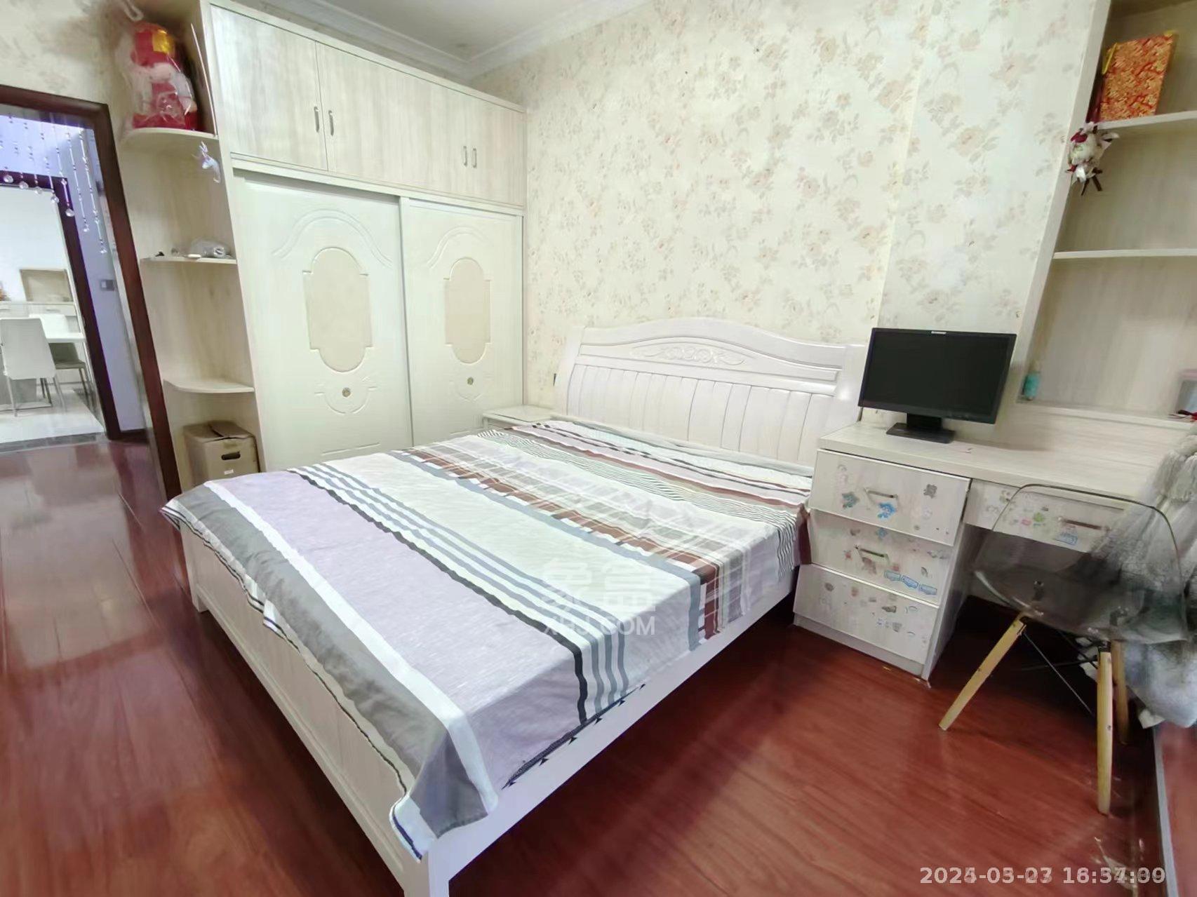 旺城天悦领秀香江 3室2厅1卫 1700.0元/月 旺城天悦领秀香江 3室2厅1卫 1700.0元/月室内图