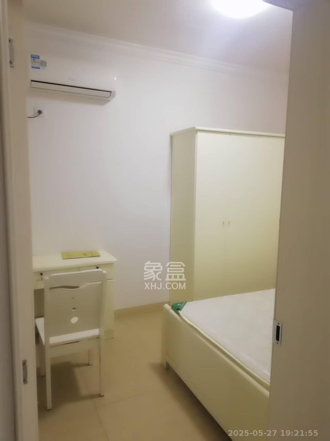 世茂铂翠湾一期  2室2厅1卫   2800.00元/月室内图