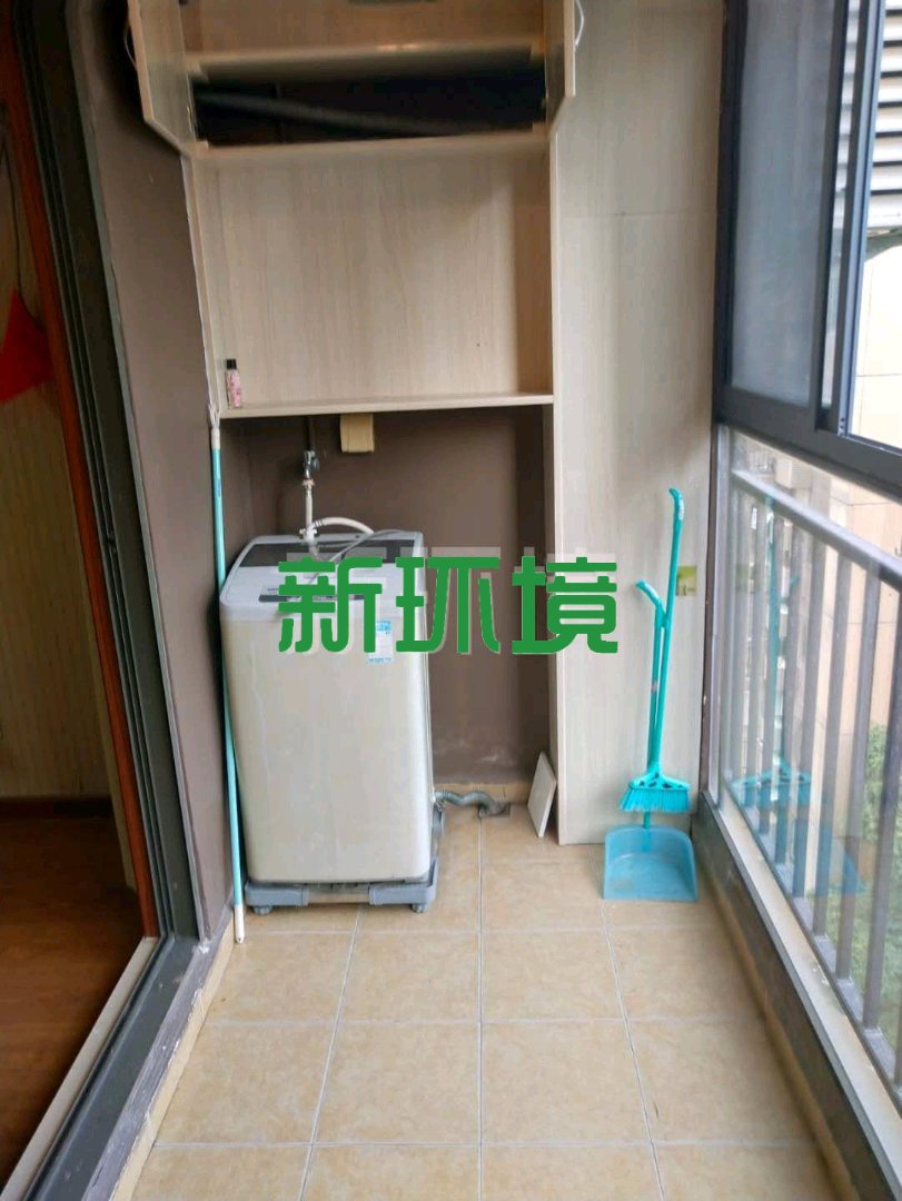 蓝色港湾  1室1厅1卫   20.00万客厅