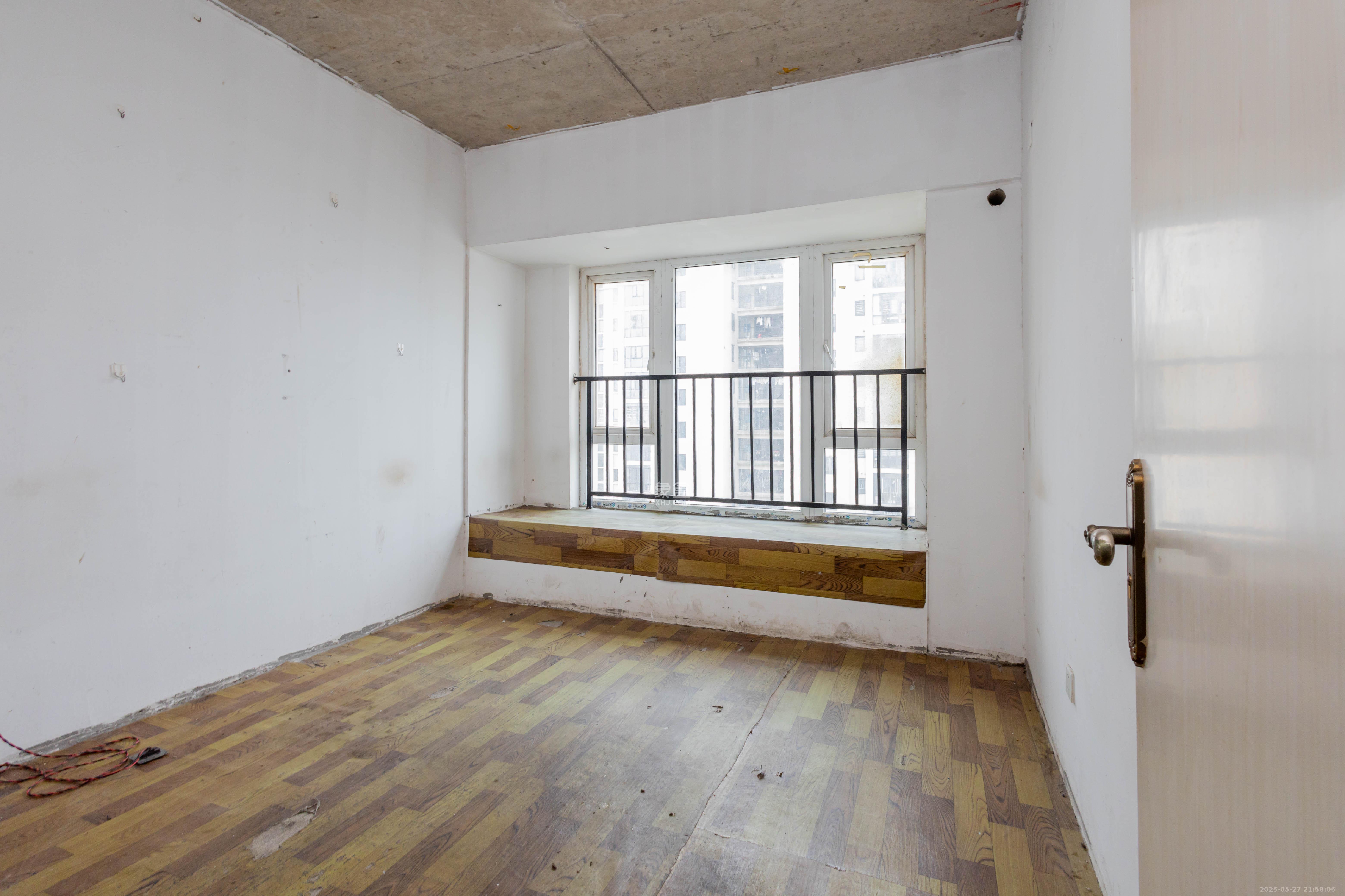 金科天悦(金科美邻汇) 4室2厅2卫 83.8万 金科天悦(金科美邻汇) 4室2厅2卫 83.8万卧室