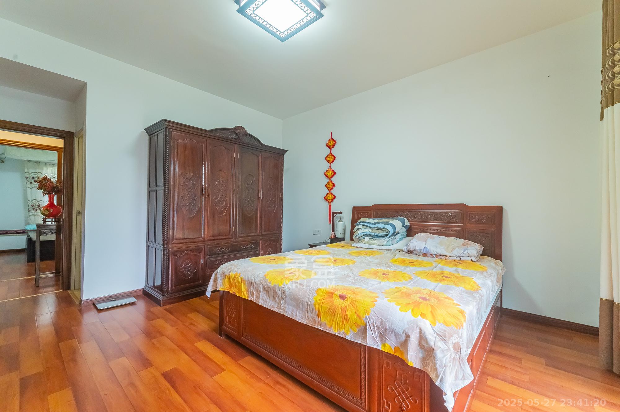 鹏基诺亚山林 4室2厅2卫 145.0万 鹏基诺亚山林 4室2厅2卫 145.0万卧室