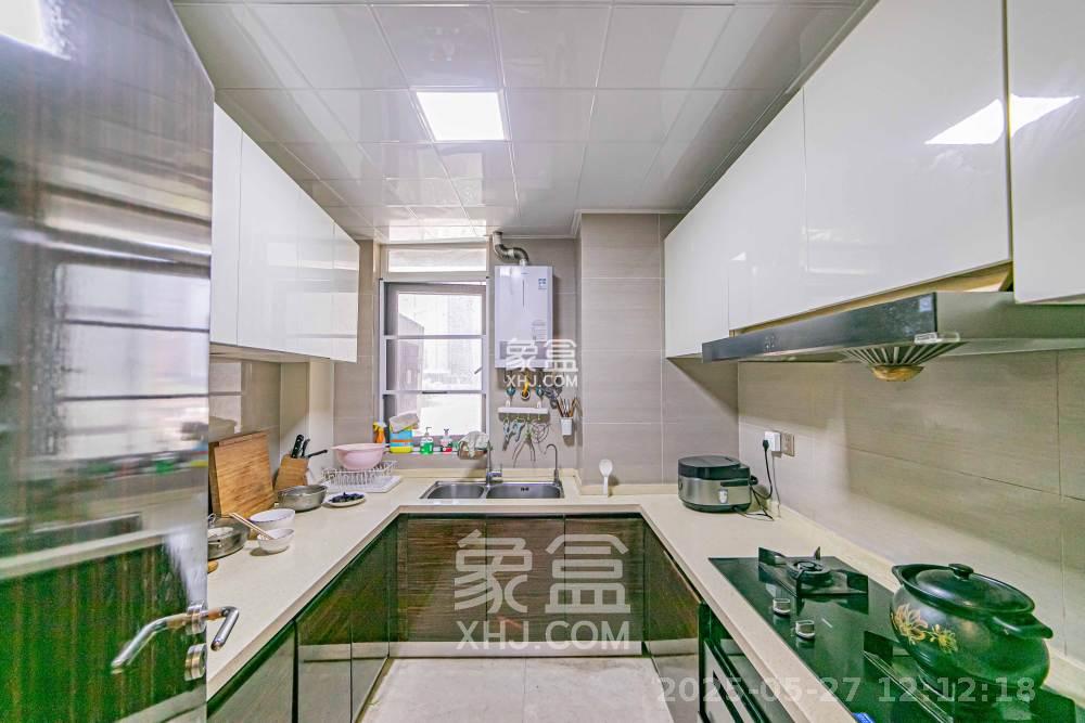 北辰定江洋  3室3厅2卫   6500.00元/月室内图