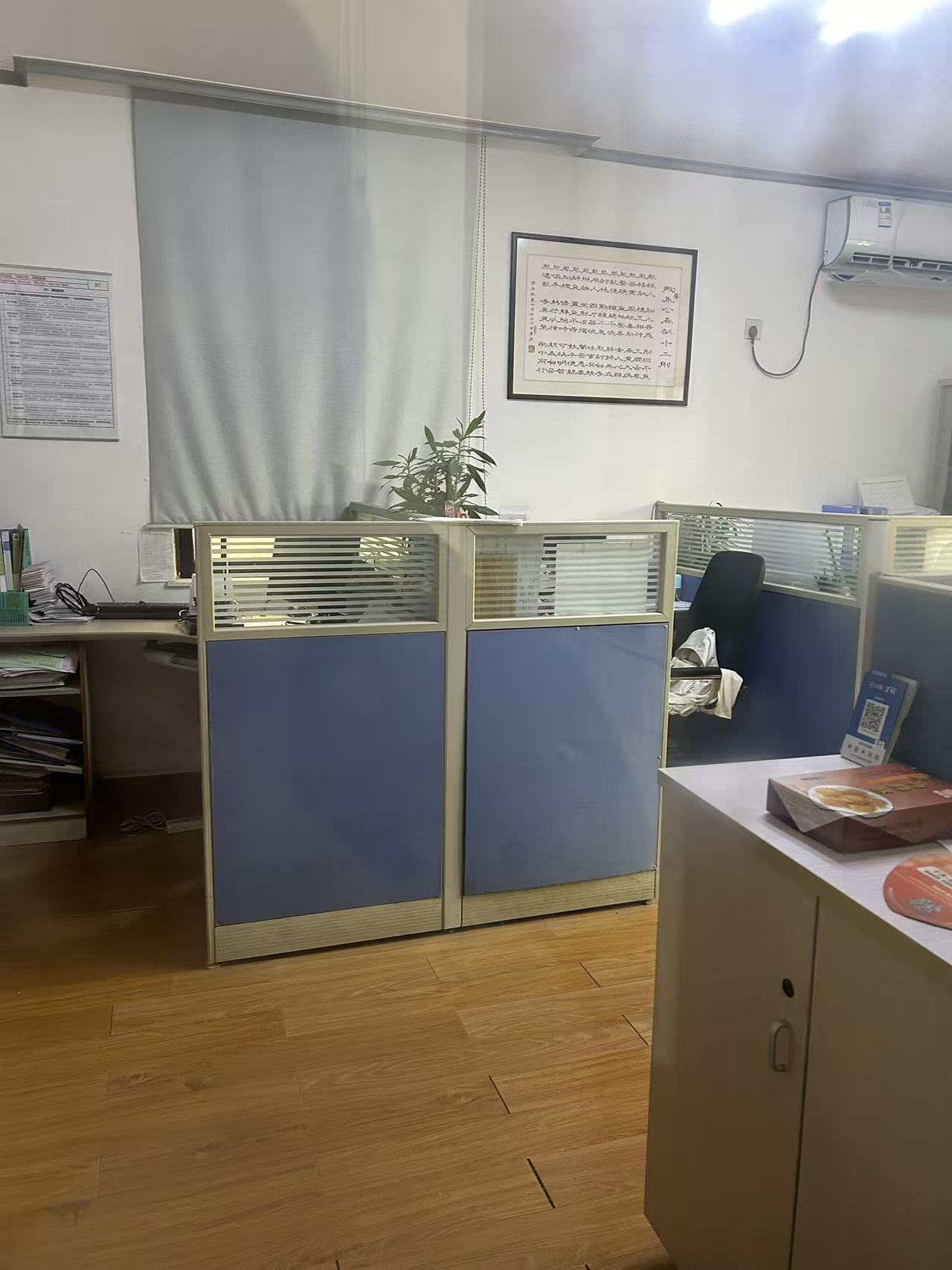 龙园别墅 7室2厅4卫 16000.0元/月 龙园别墅 7室2厅4卫 16000.0元/月室内图