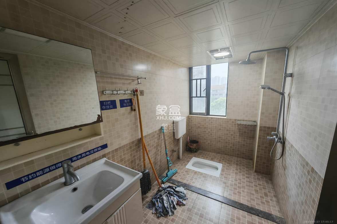 梅溪鑫苑名家 3室2厅2卫 2400.0元/月 梅溪鑫苑名家 3室2厅2卫 2400.0元/月室内图