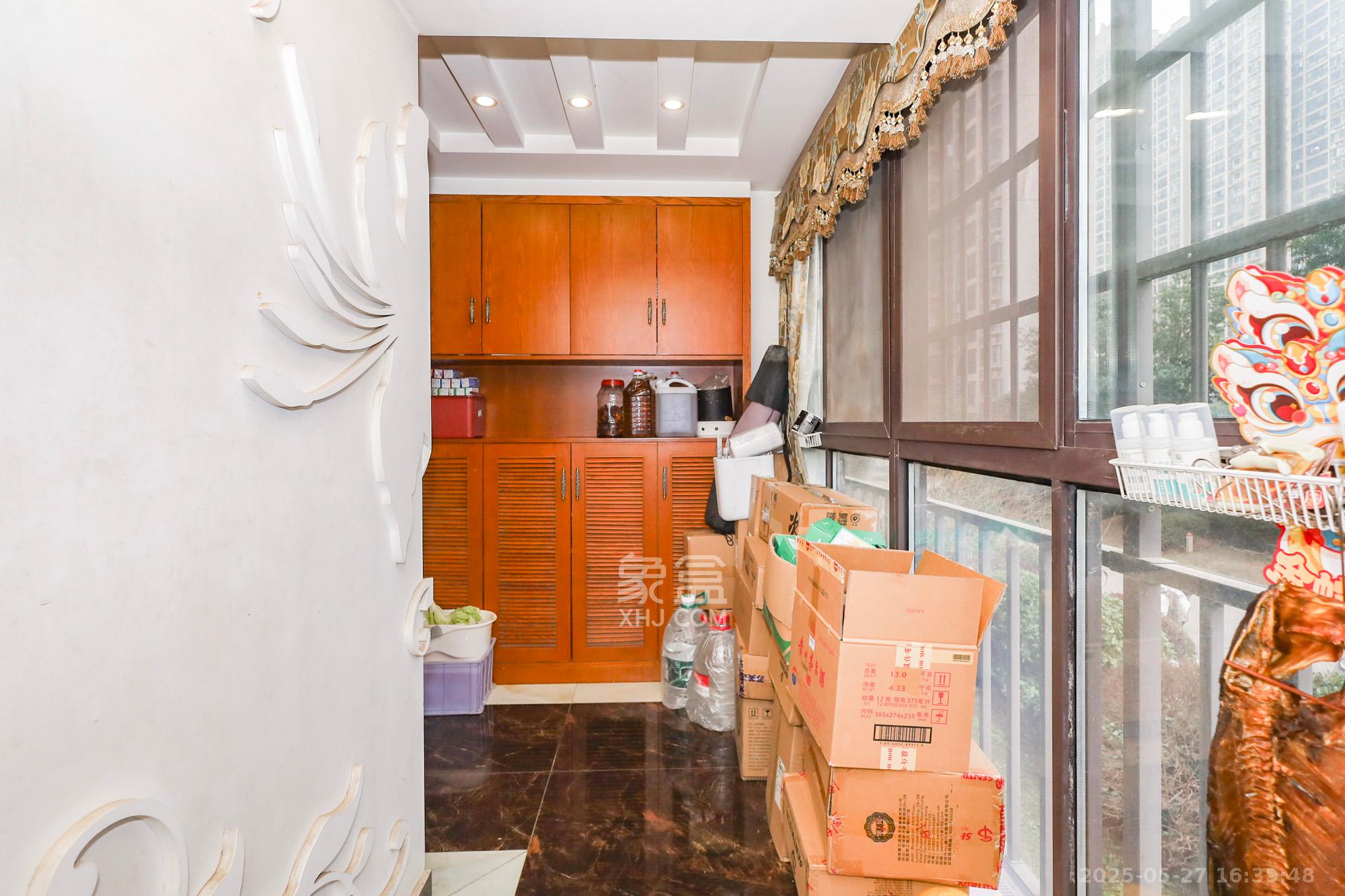 钰龙天下二期(钰龙佳园)  3室2厅2卫    238.0万 钰龙天下二期(钰龙佳园)  3室2厅2卫    238.0万阳台