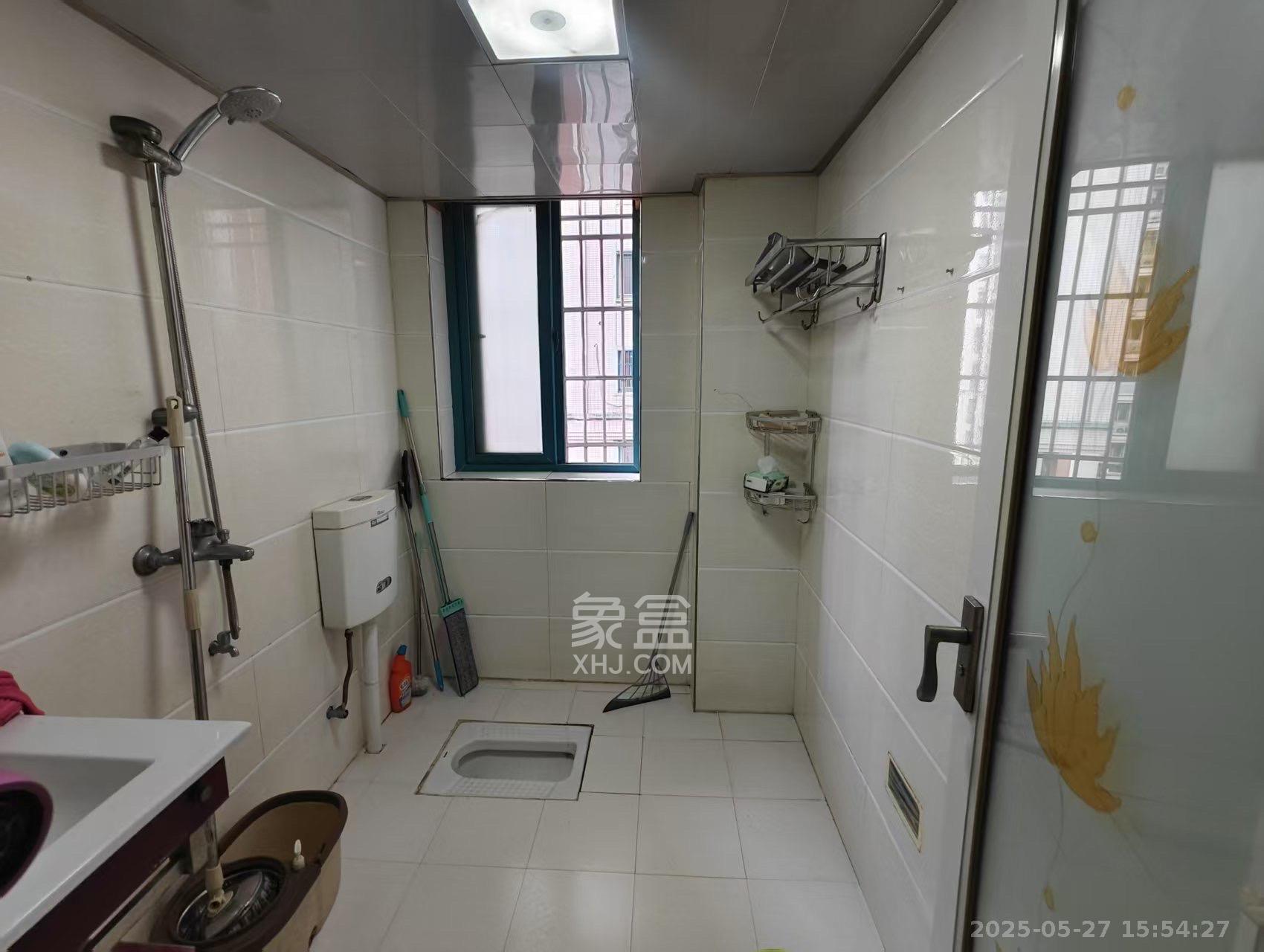 蝴蝶谷  1室2厅1卫   1600.00元/月室内图