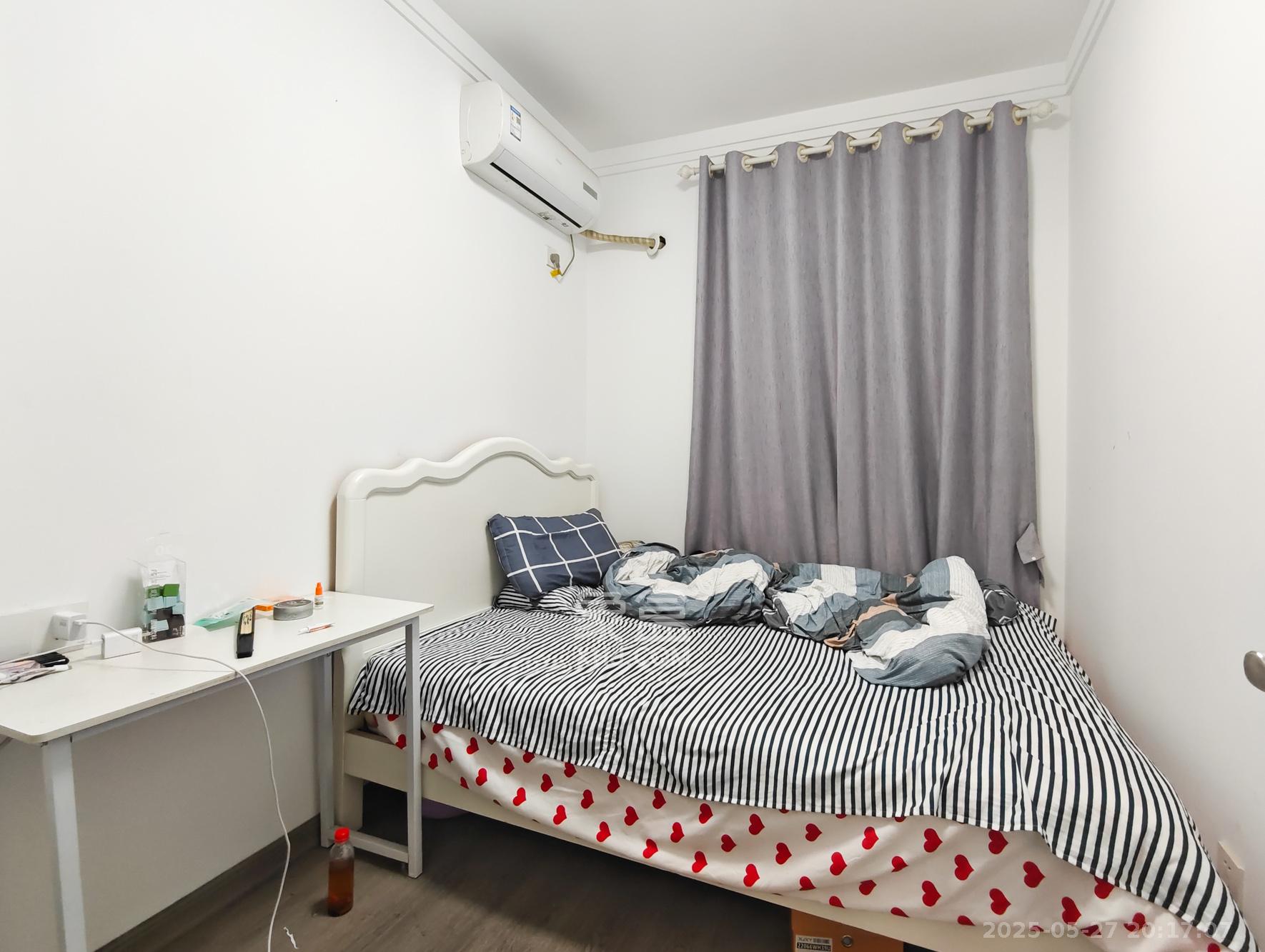 长房明宸府 1室0厅0卫 72.8万 长房明宸府 1室0厅0卫 72.8万卧室