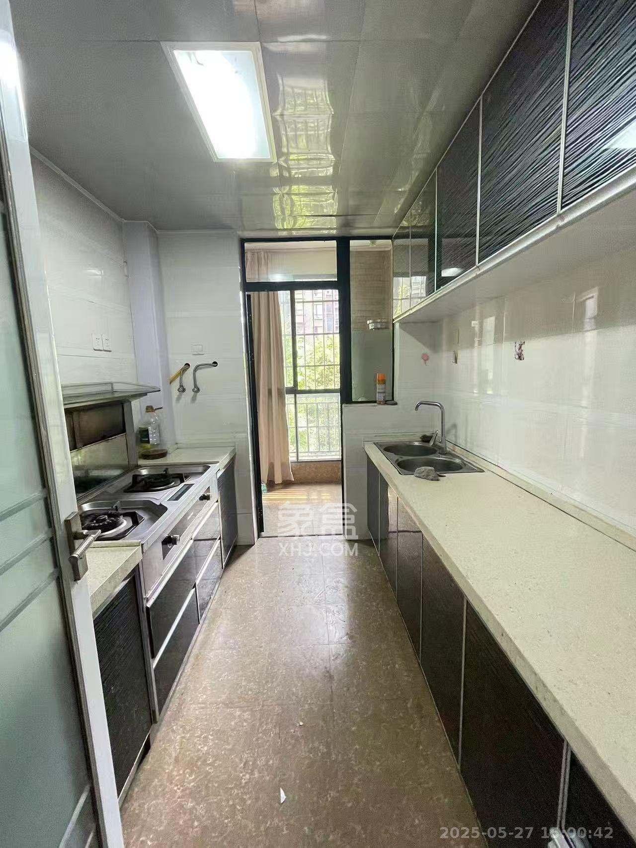 华润凤凰城一期 4室2厅2卫 2200.0元/月 华润凤凰城一期 4室2厅2卫 2200.0元/月室内图