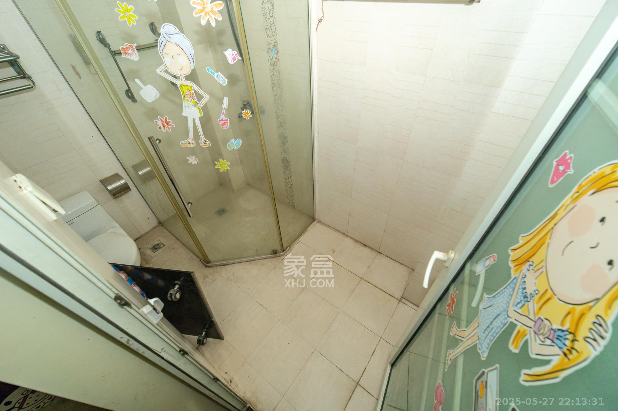 中南汽车世界  3室2厅1卫    44.8万 中南汽车世界  3室2厅1卫    44.8万卫生间