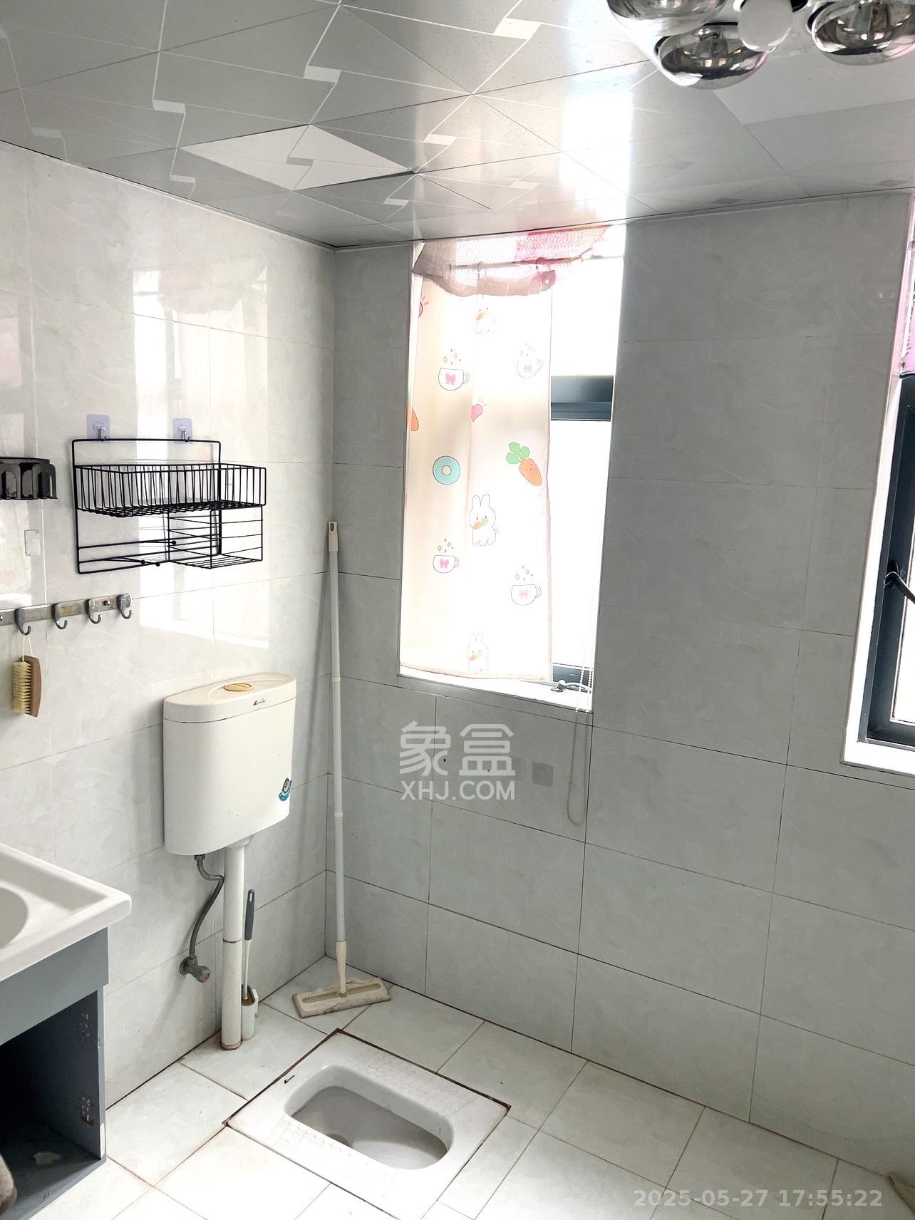 高林仕家  3室2厅2卫   1700.00元/月室内图