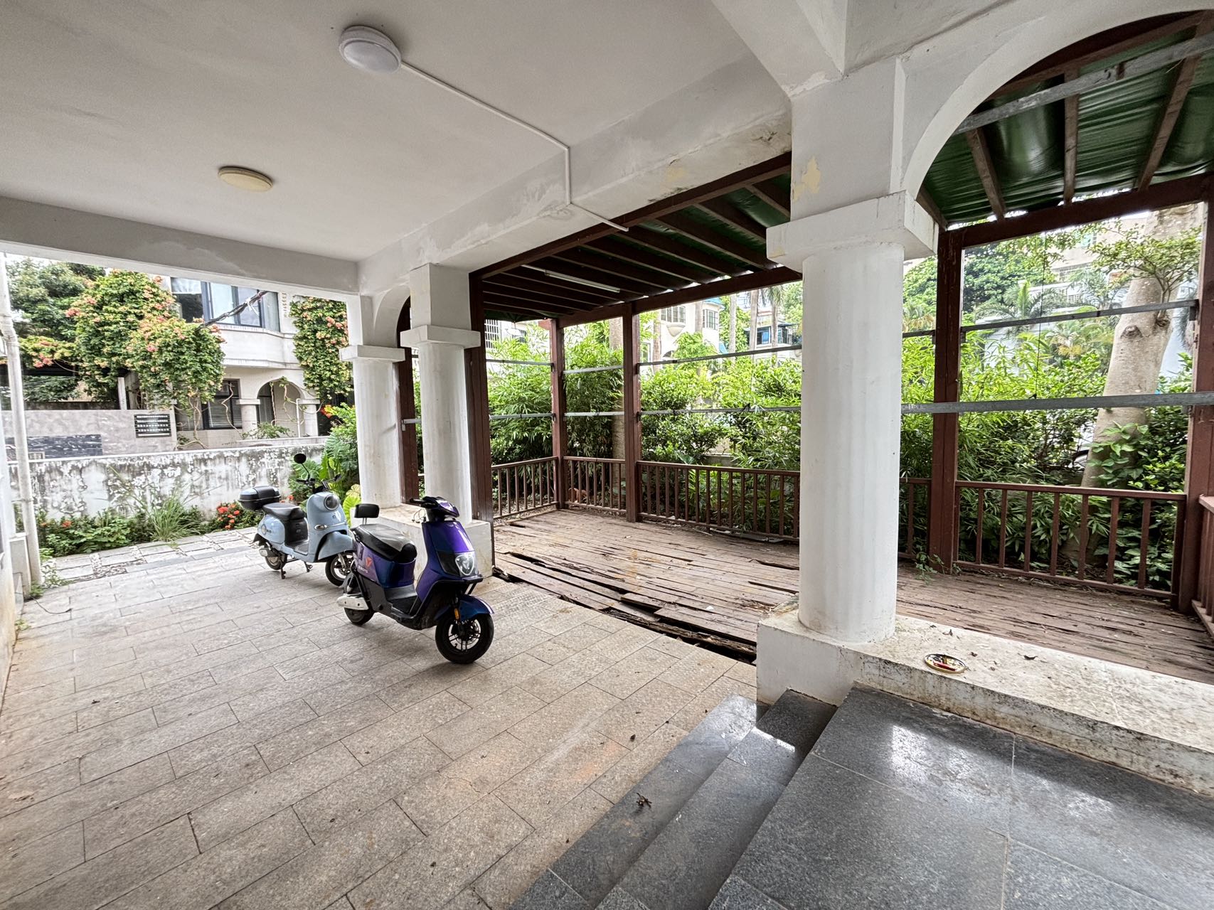 梨园别墅(龙昆南) 8室2厅3卫 16000.0元/月 梨园别墅(龙昆南) 8室2厅3卫 16000.0元/月室内图