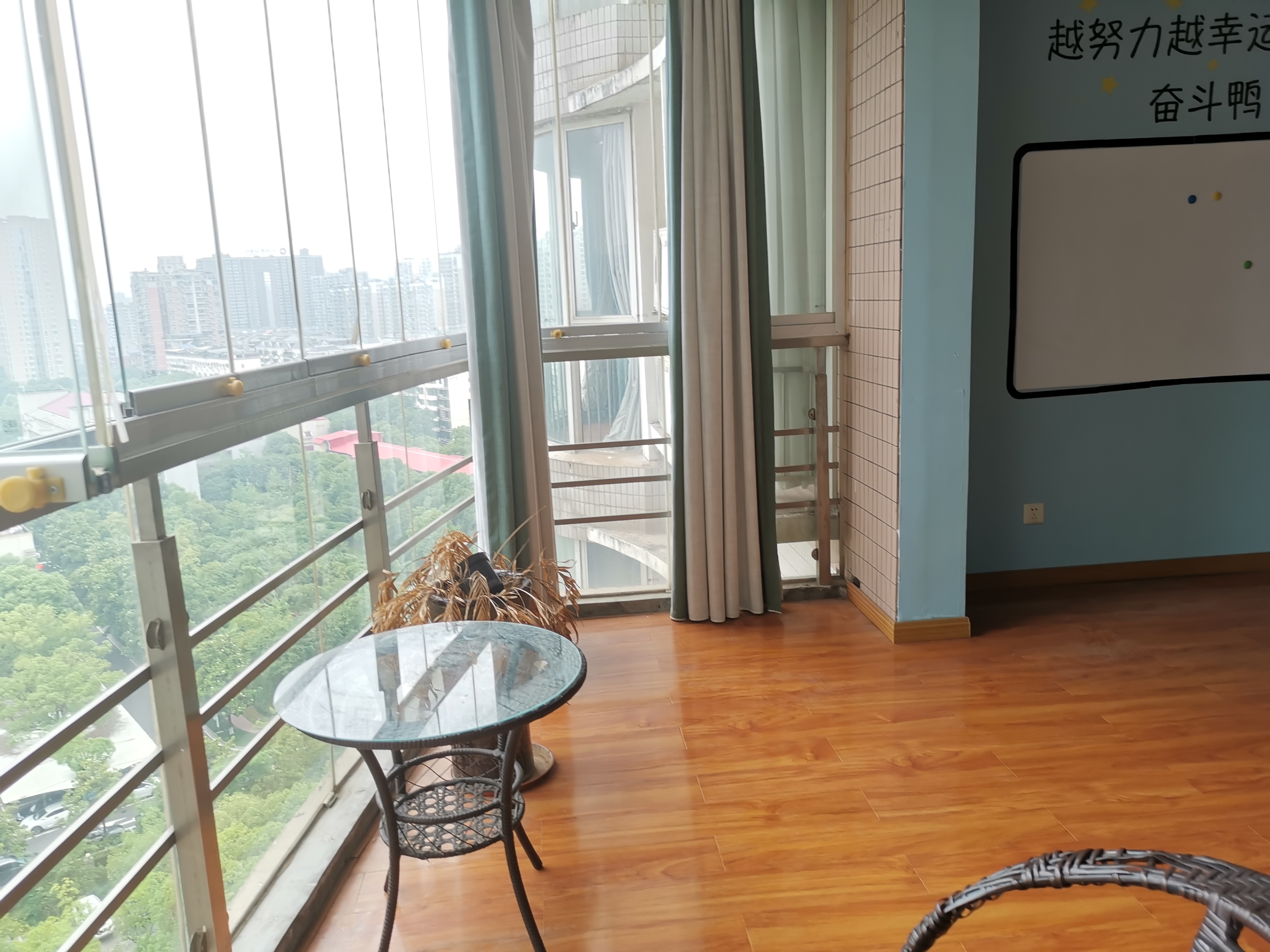 都市春天  1室1厅1卫   66.80万室内图