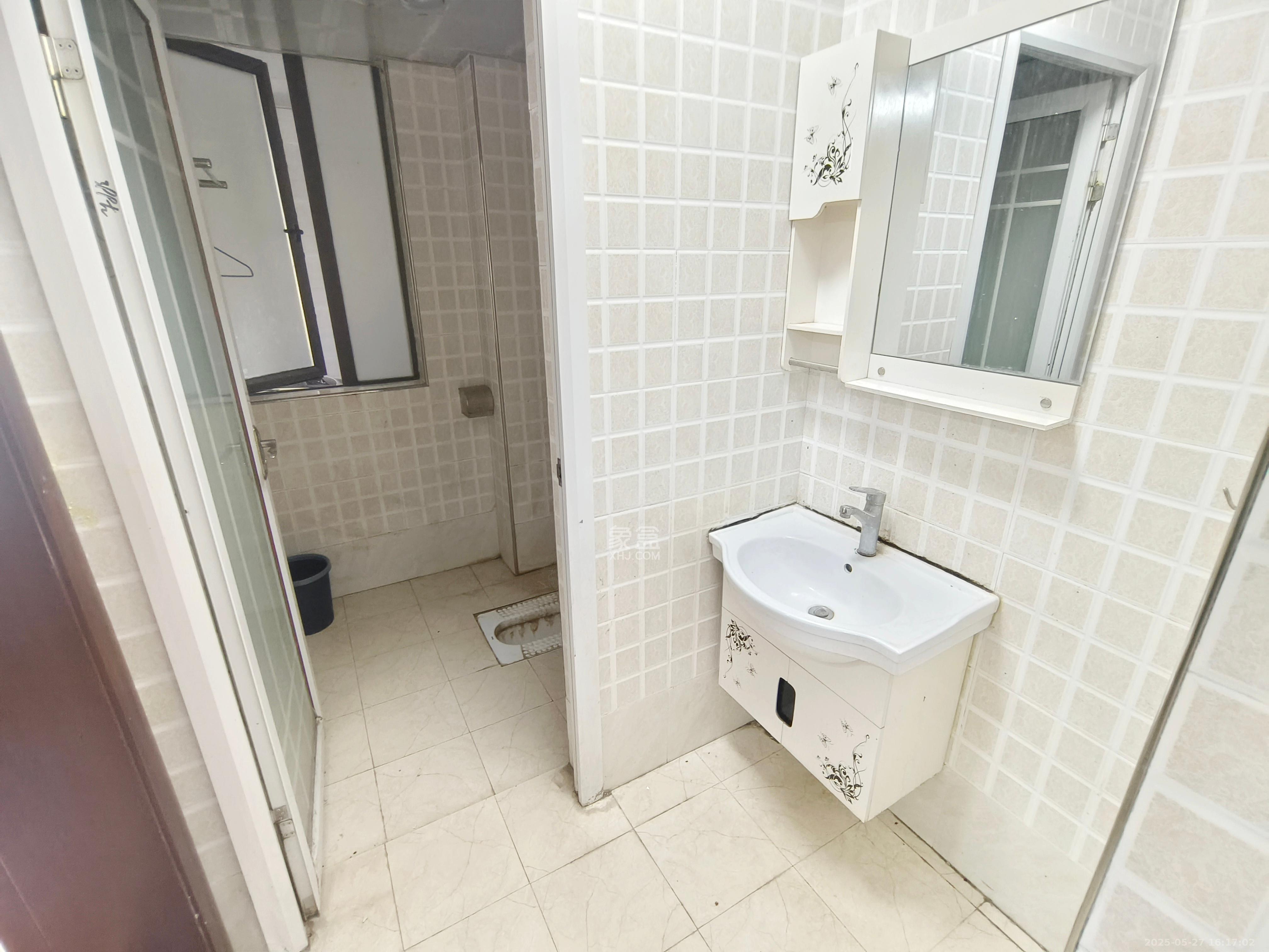 旭辉御府  3室2厅1卫   2300.00元/月室内图