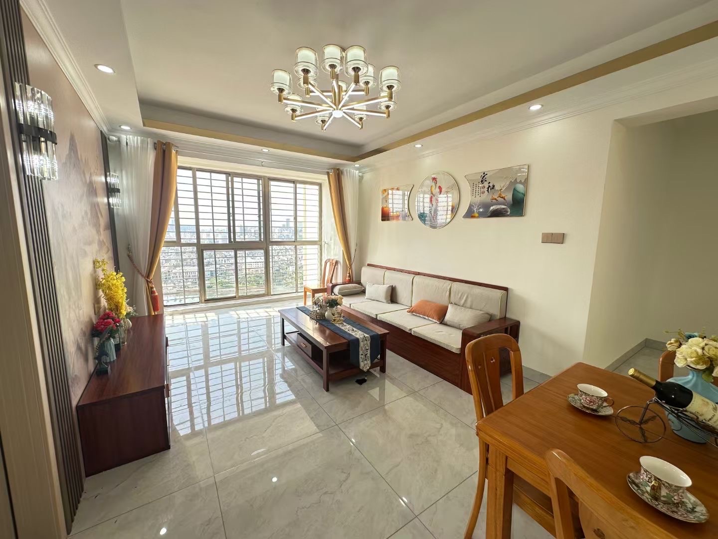 水岸星城A小区  1室0厅0卫    89.0万 水岸星城A小区  1室0厅0卫    89.0万客厅