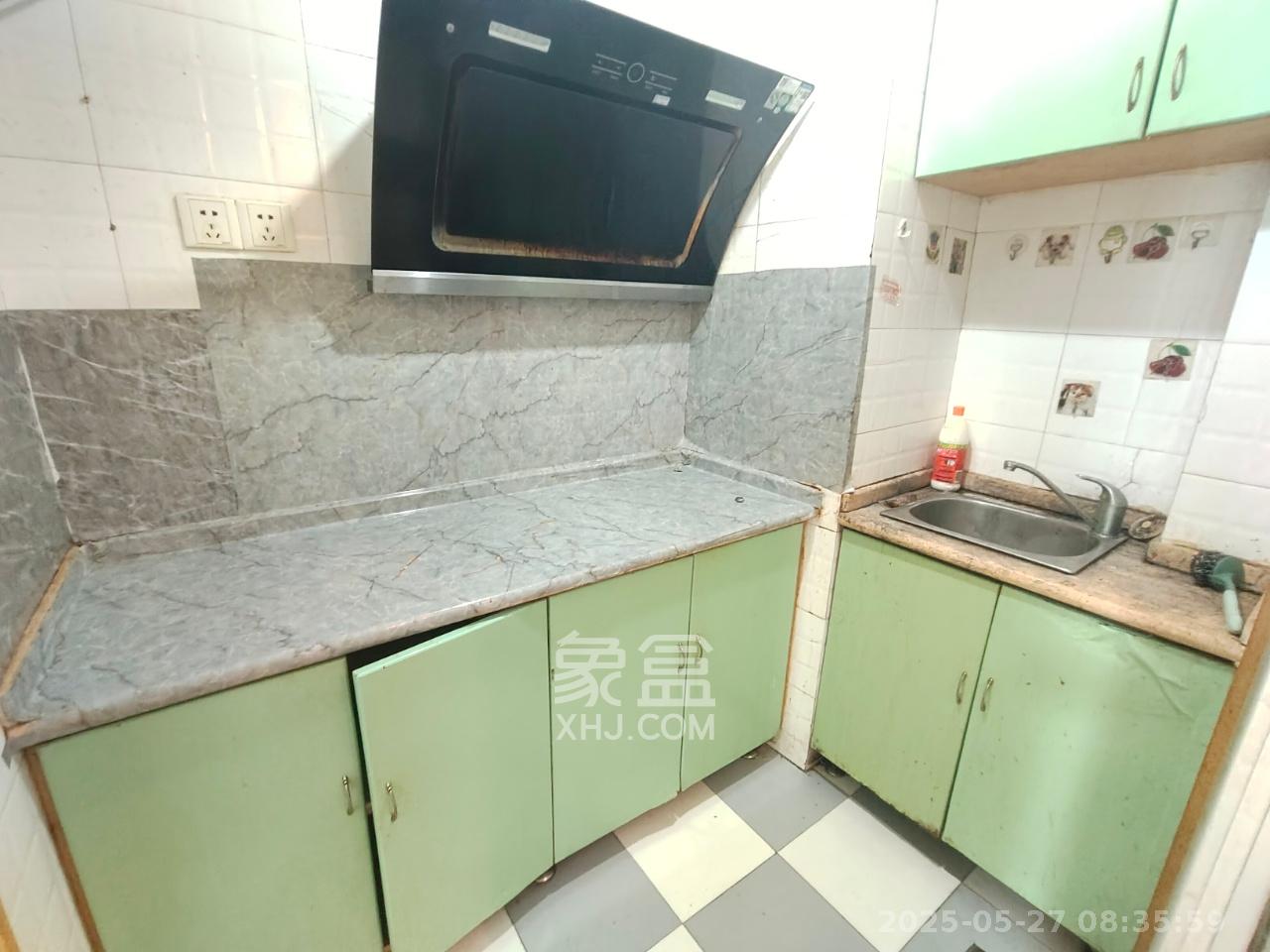 东方公寓  1室1厅1卫   1400.00元/月室内图