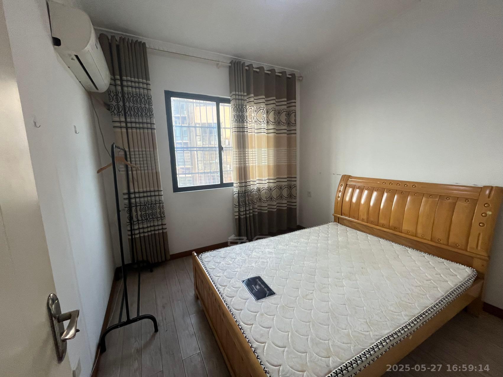 百江花园 3室2厅2卫 1600.0元/月 百江花园 3室2厅2卫 1600.0元/月室内图