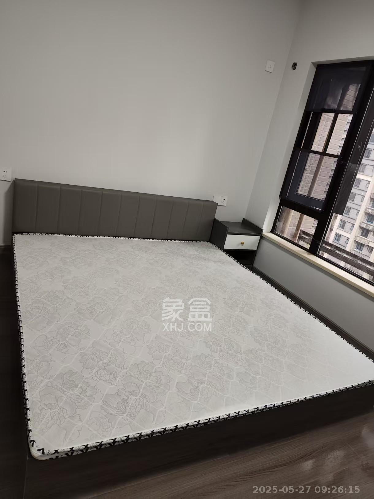 时代倾城三期  2室1厅1卫   1900.00元/月室内图