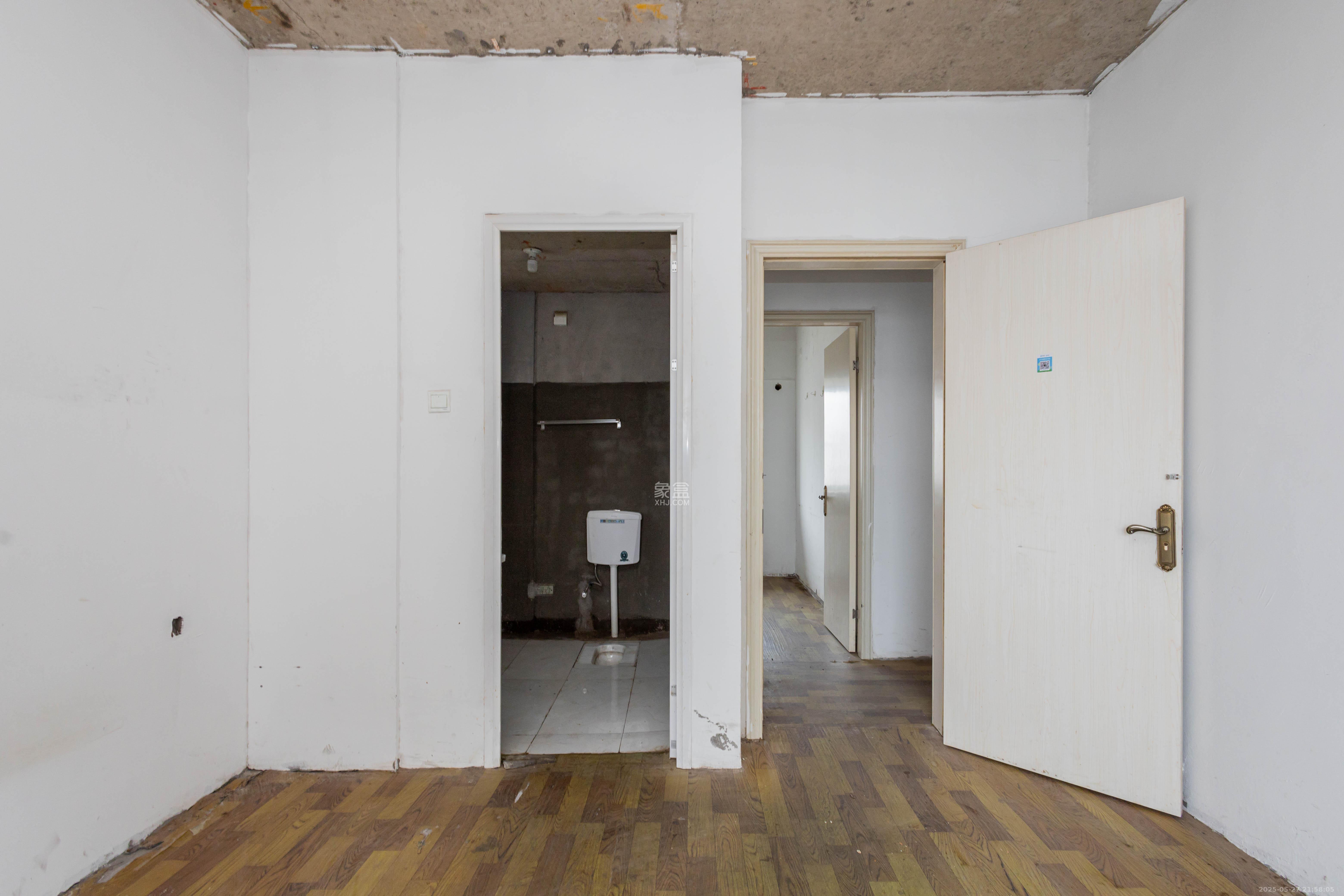 金科天悦(金科美邻汇) 4室2厅2卫 83.8万 金科天悦(金科美邻汇) 4室2厅2卫 83.8万卧室