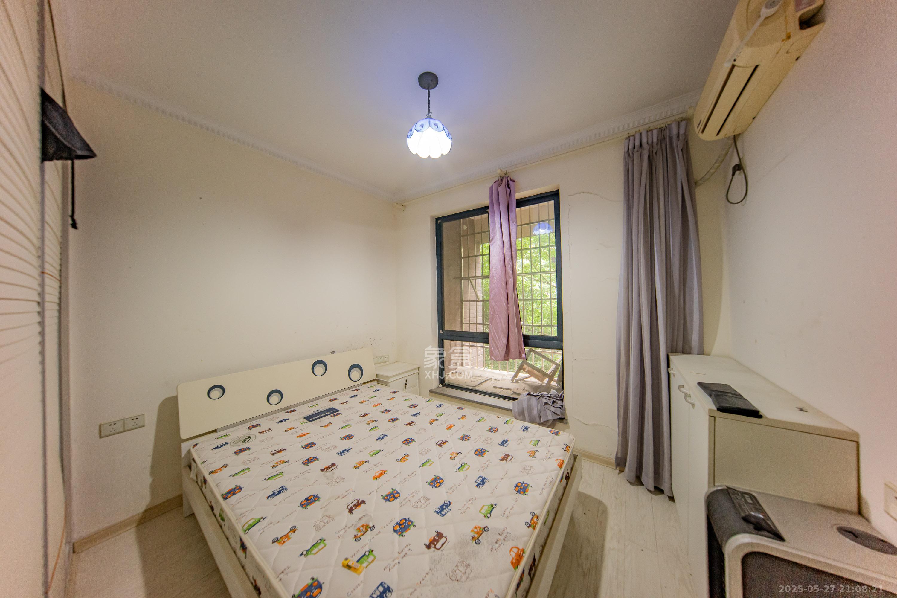 中建麓山和苑 2室2厅1卫 43.8万 中建麓山和苑 2室2厅1卫 43.8万卧室