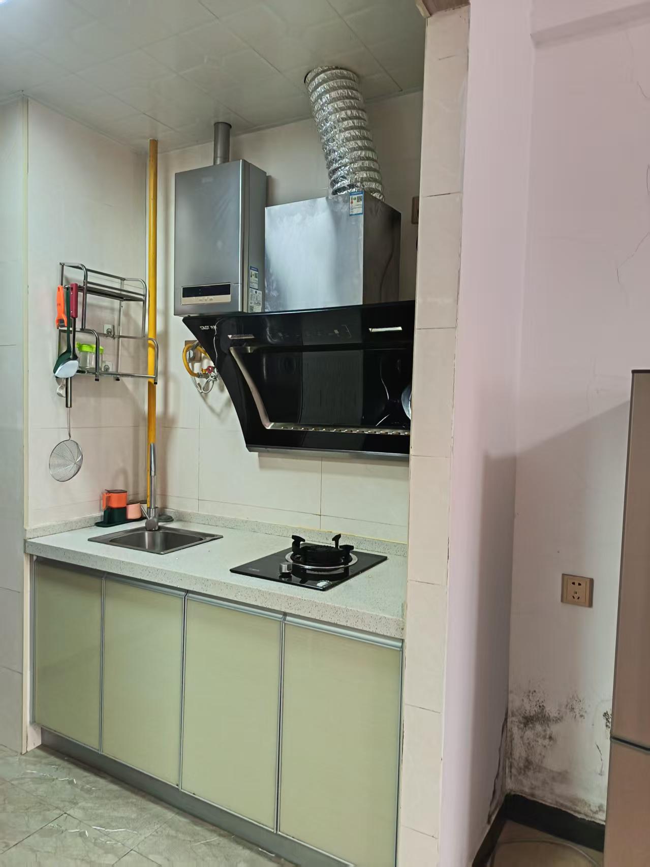 康城上品 1室1厅1卫 1500.0元/月 康城上品 1室1厅1卫 1500.0元/月室内图