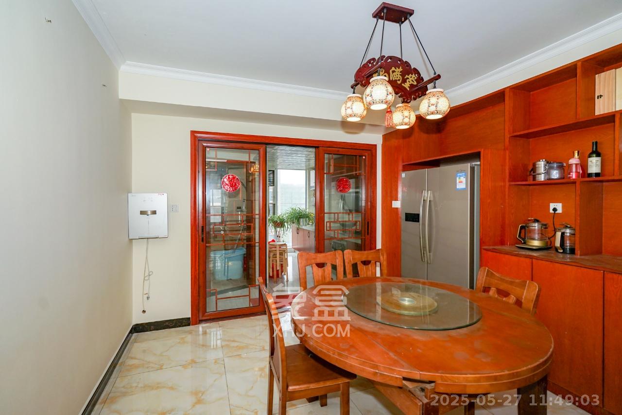 丽发新城 3室2厅2卫 2400.0元/月 丽发新城 3室2厅2卫 2400.0元/月室内图