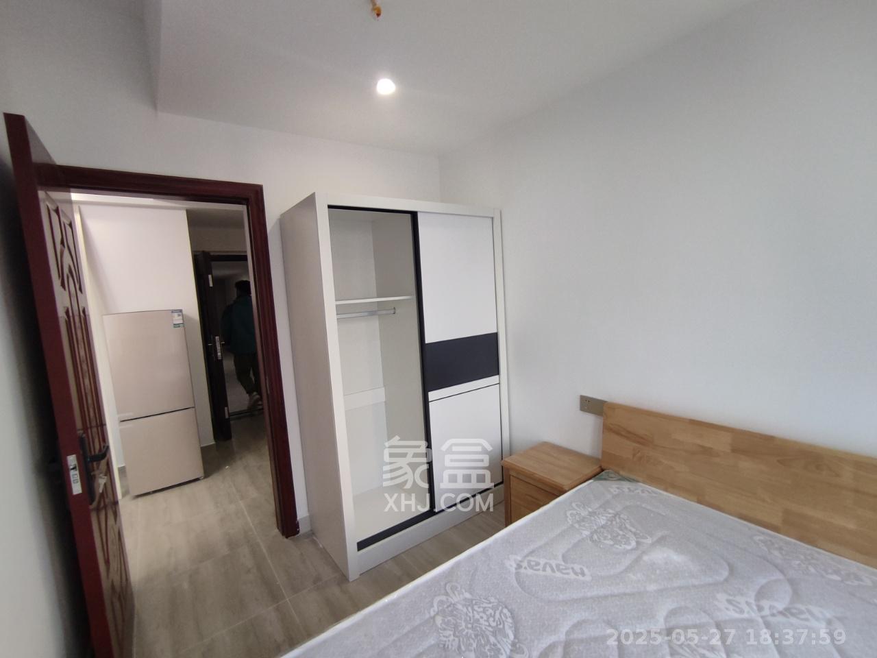 裕天国际商汇中心 1室0厅0卫 2200.0元/月 裕天国际商汇中心 1室0厅0卫 2200.0元/月室内图