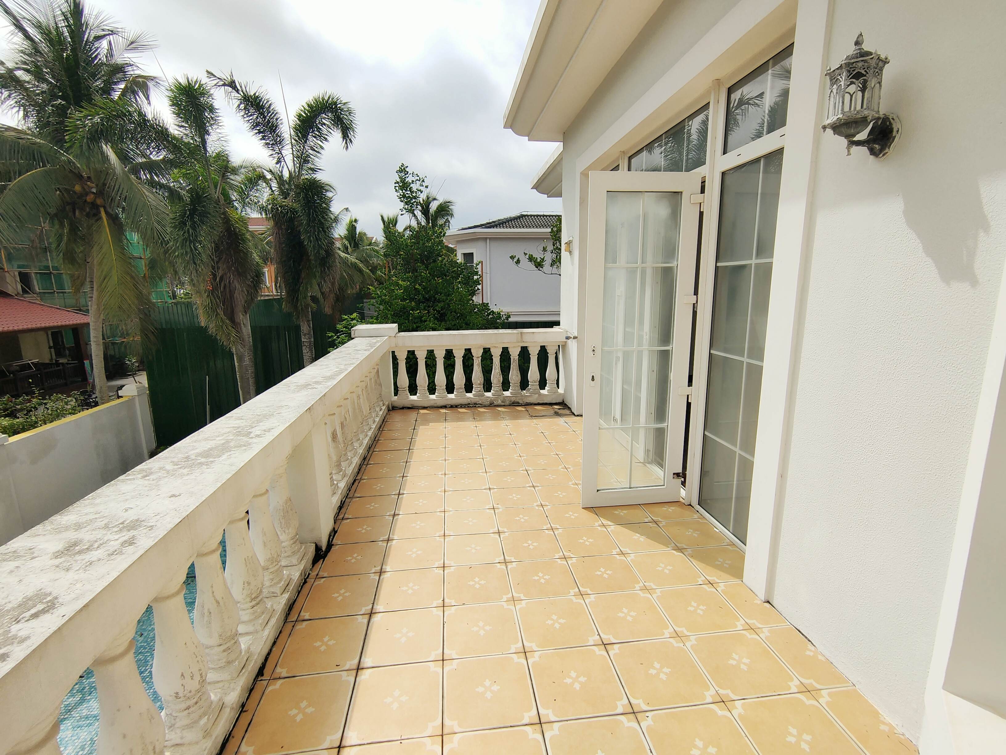 黄金海岸花园 1室2厅1卫 1349.0万 黄金海岸花园 1室2厅1卫 1349.0万室内图