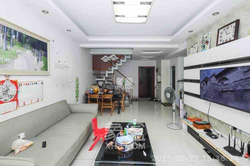 保利麓谷林语E区 3室2厅2卫 2400.0元/月 保利麓谷林语E区 3室2厅2卫 2400.0元/月室内图