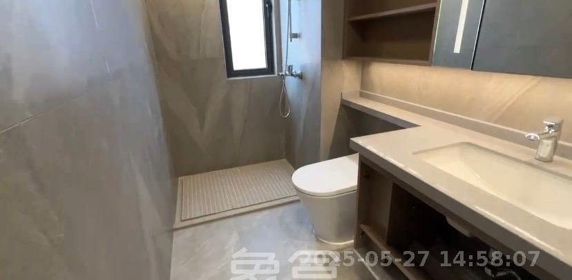 金地都会风華  4室2厅2卫   4000.00元/月室内图