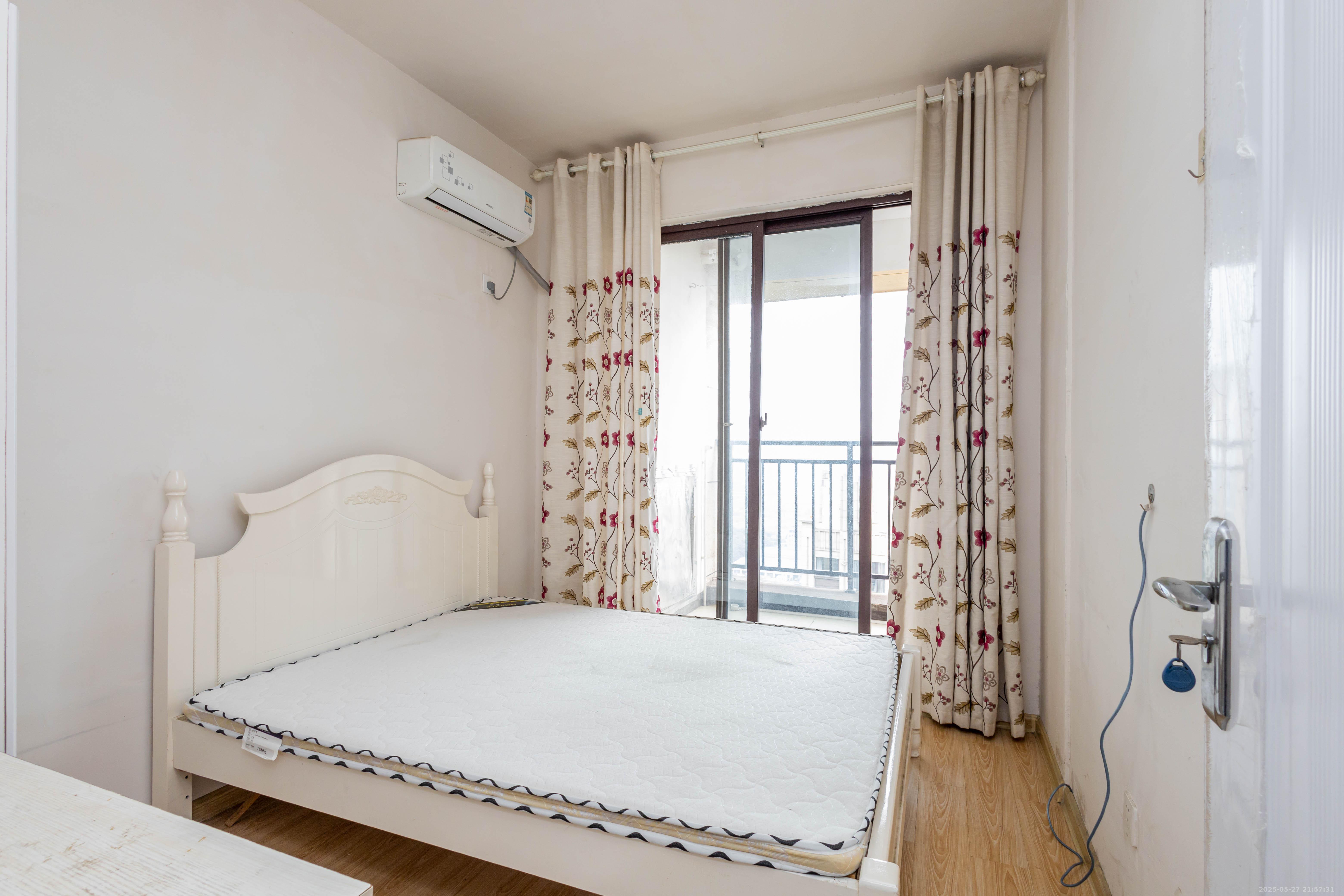 东方美地 3室2厅1卫 59.8万 东方美地 3室2厅1卫 59.8万卧室