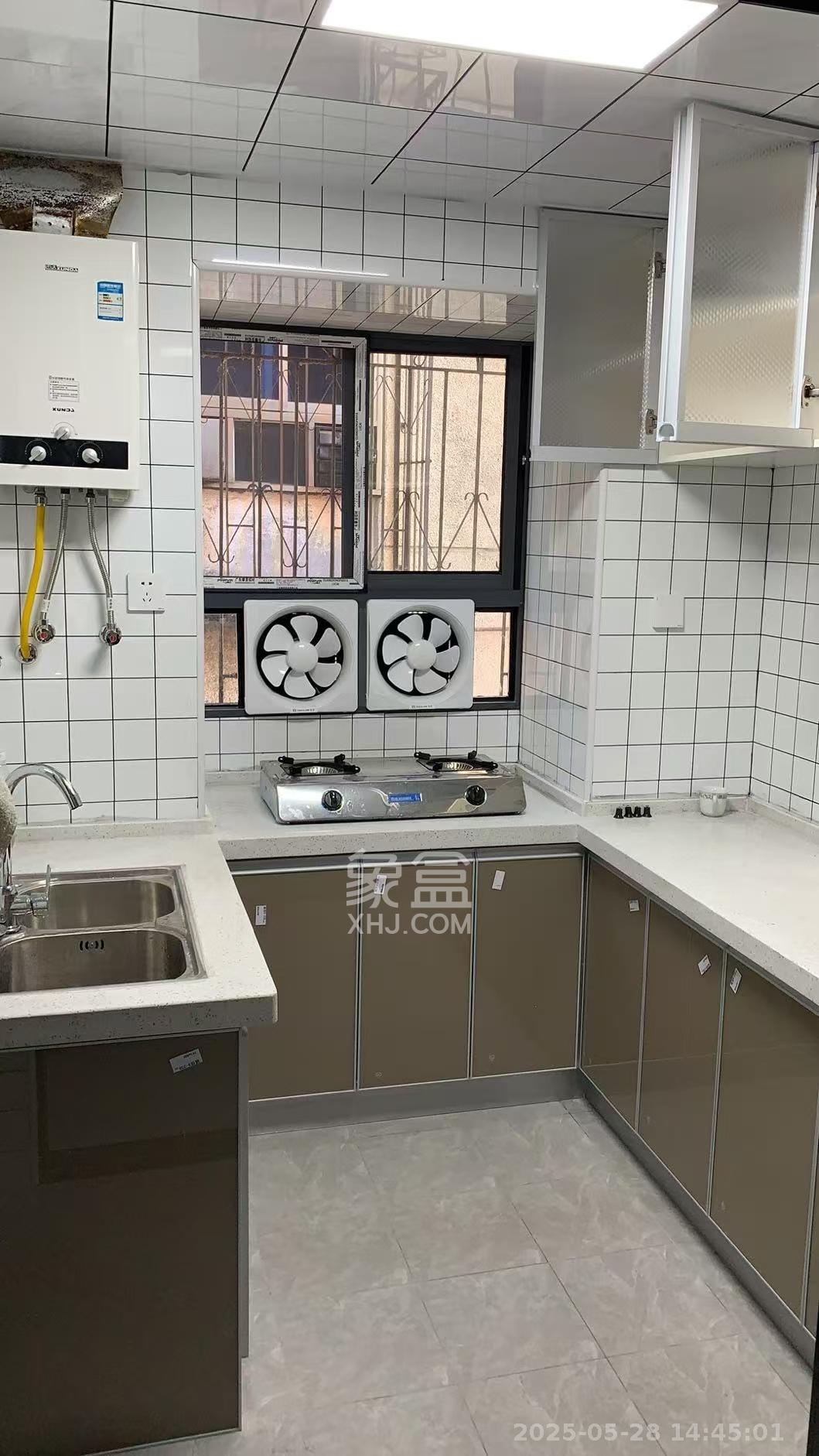 长郡花园  2室1厅1卫    3200.0元/月室内图