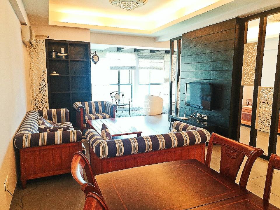 海岸壹号 1室1厅1卫 145.0万 海岸壹号 1室1厅1卫 145.0万客厅