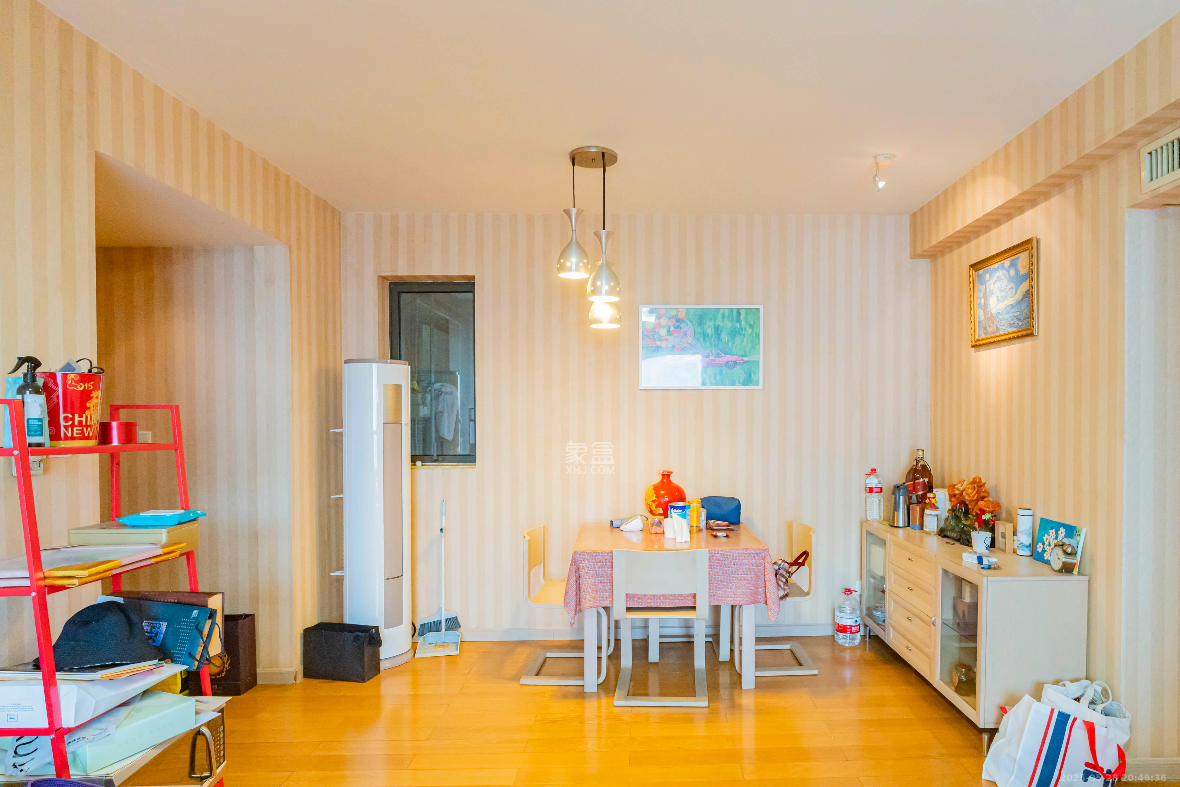 盛世美居荷园 3室2厅2卫 106.0万 盛世美居荷园 3室2厅2卫 106.0万客厅